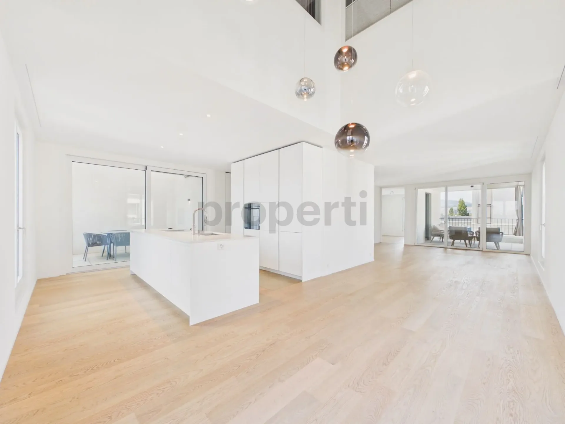 Exklusive Neubau-Attika 4.5 Zimmer