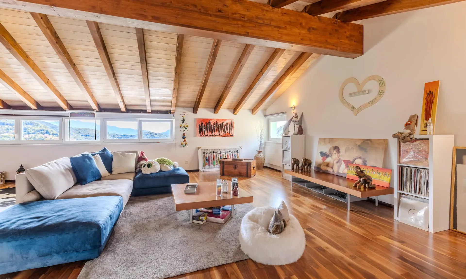 SPAZIOSA CASA DI 6.5 LOCALI CON GIARDINO A MIGLIEGLIA