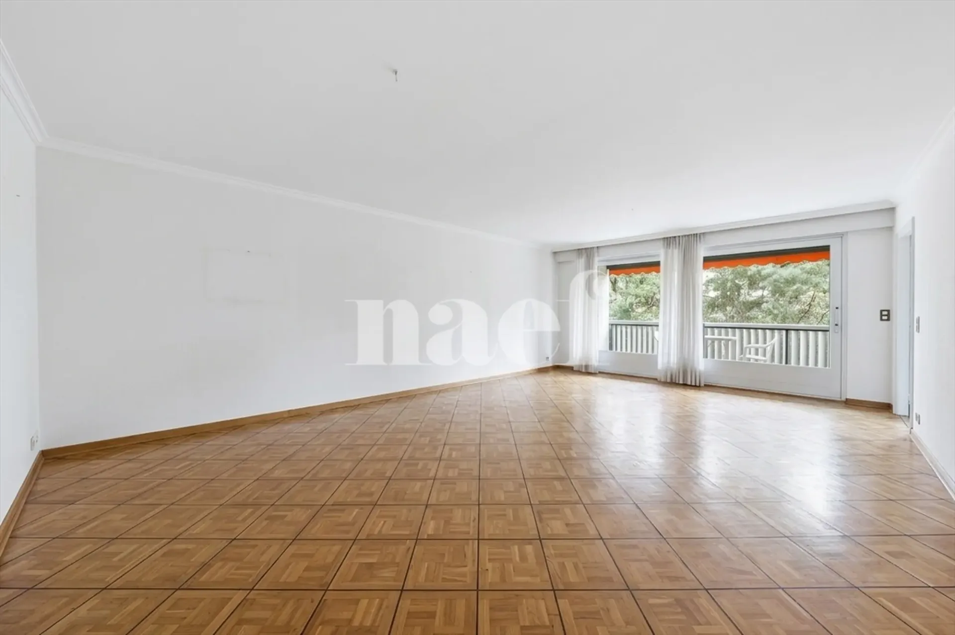 Appartement mit Durchgang in PPE im Herzen von Florissant