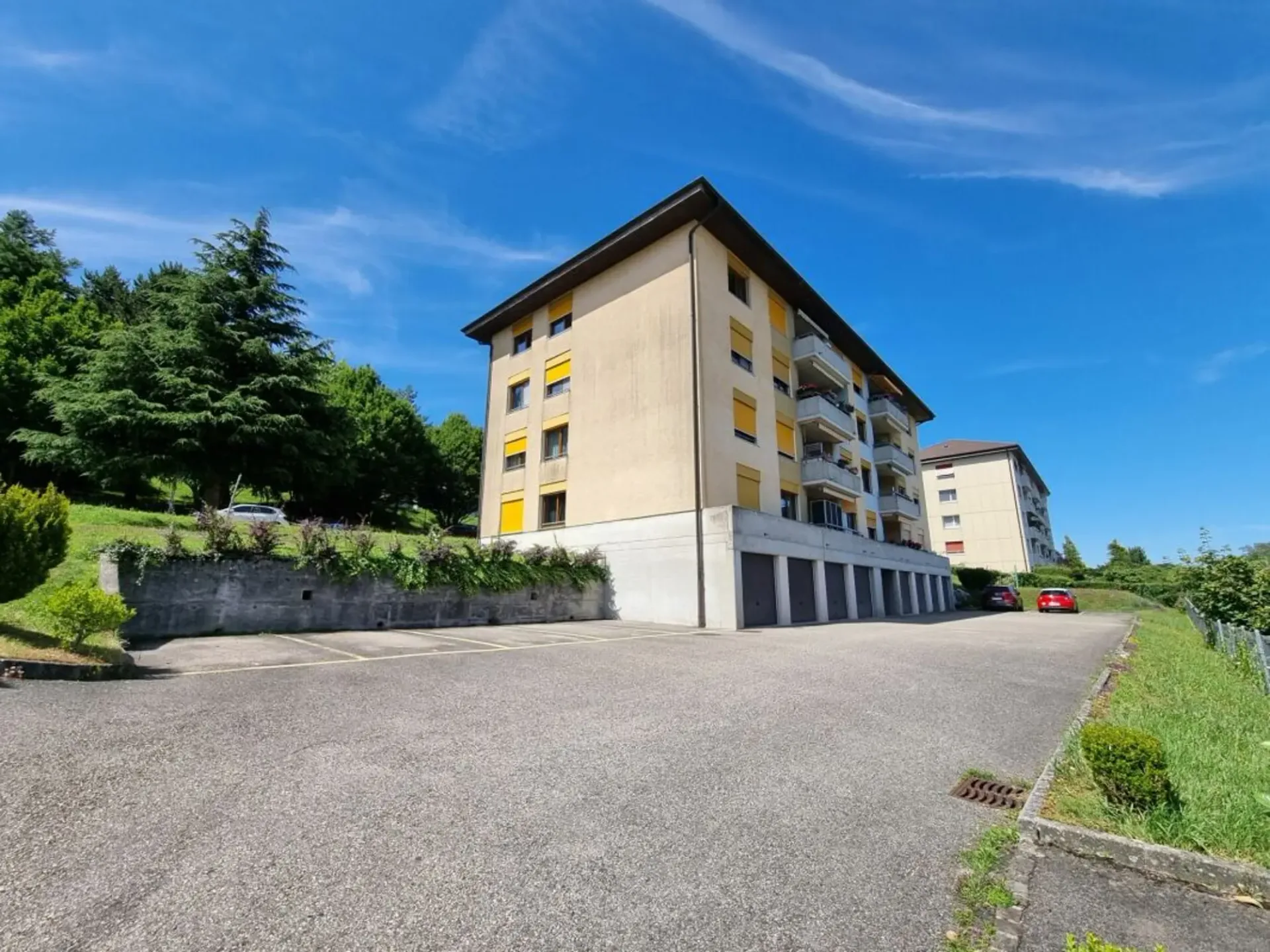 Außenparkplatz Nummer 4