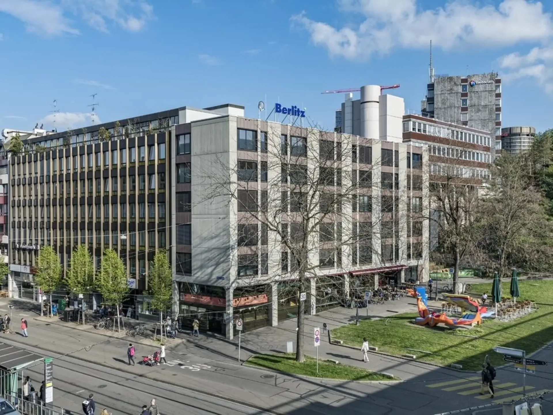 Vivre dans un quartier de ville animé