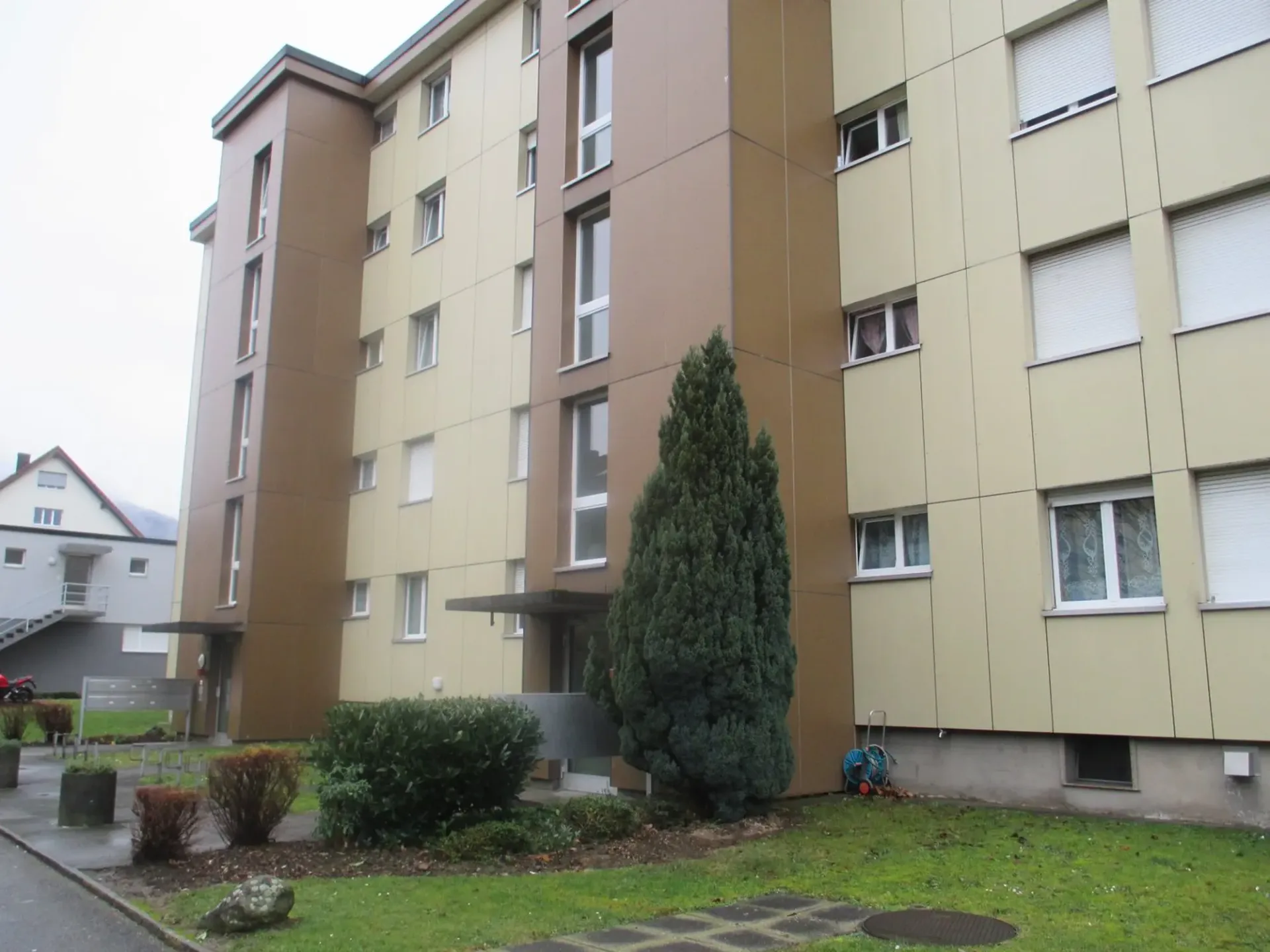 Helle 4-Zimmer-Wohnung mit Balkon in Dulliken – ab Oktober 2026 verfügbar