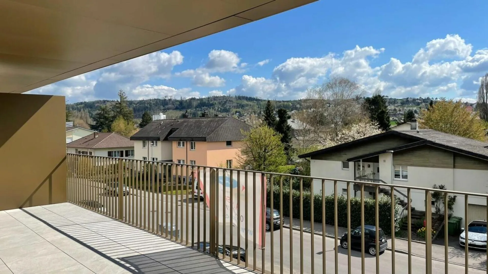 Nidau, splendide duplex haut standing 5.5 pces - 205 m2 avec parking et jardin commun