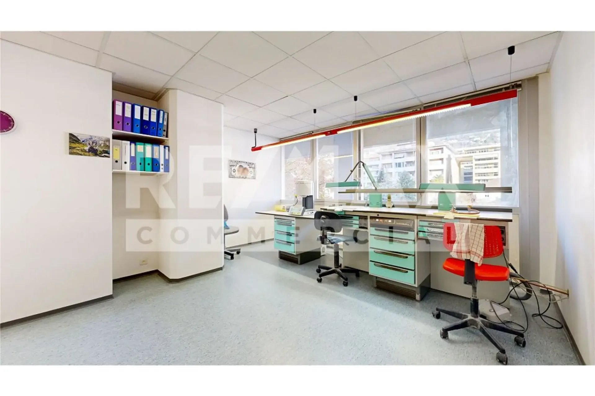 Ufficio-laboratorio di 3 locali