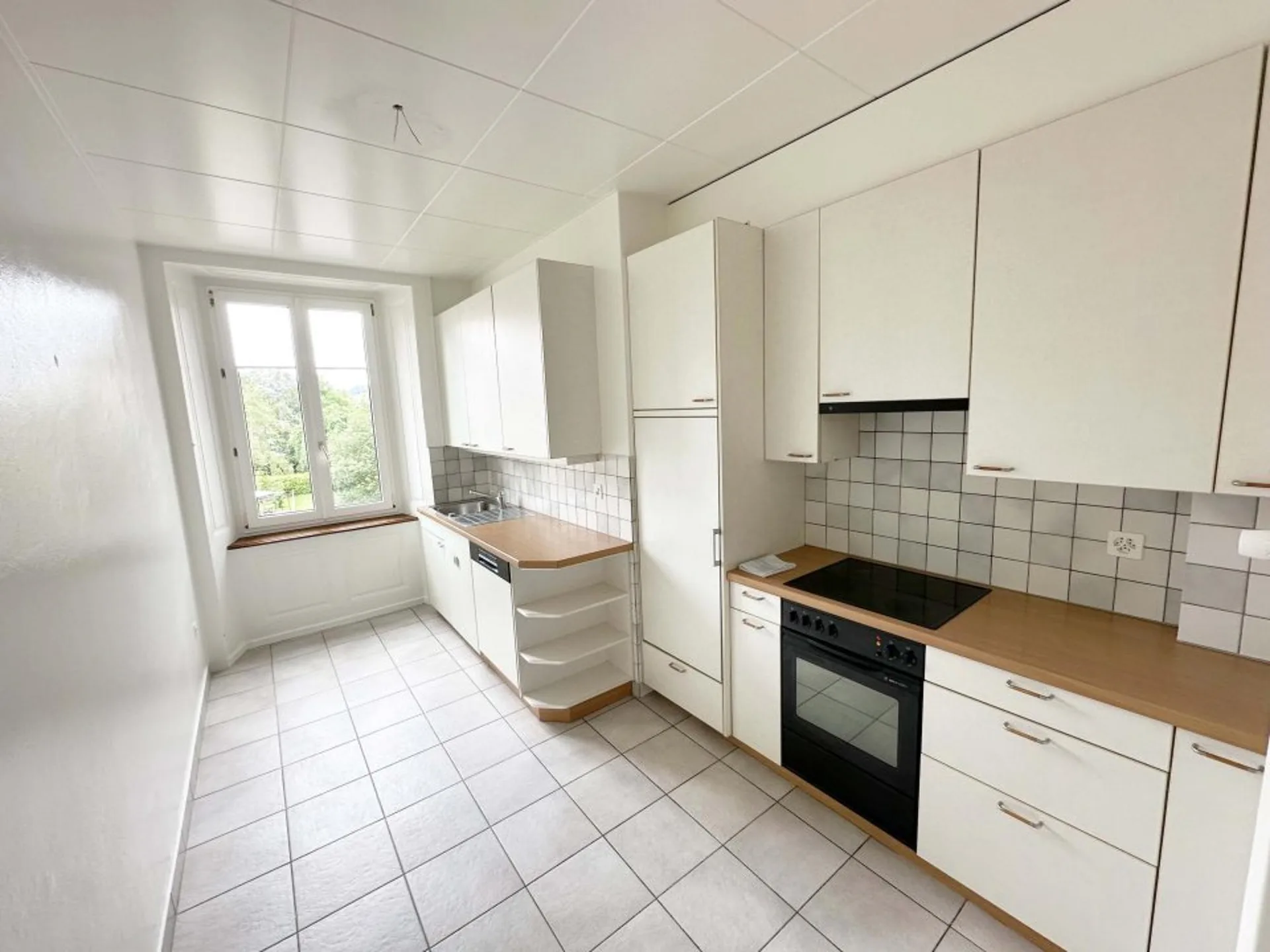 05596 - Geräumige 5-Zimmer-Wohnung - J.-F.-Houriet 3 - Le Locle