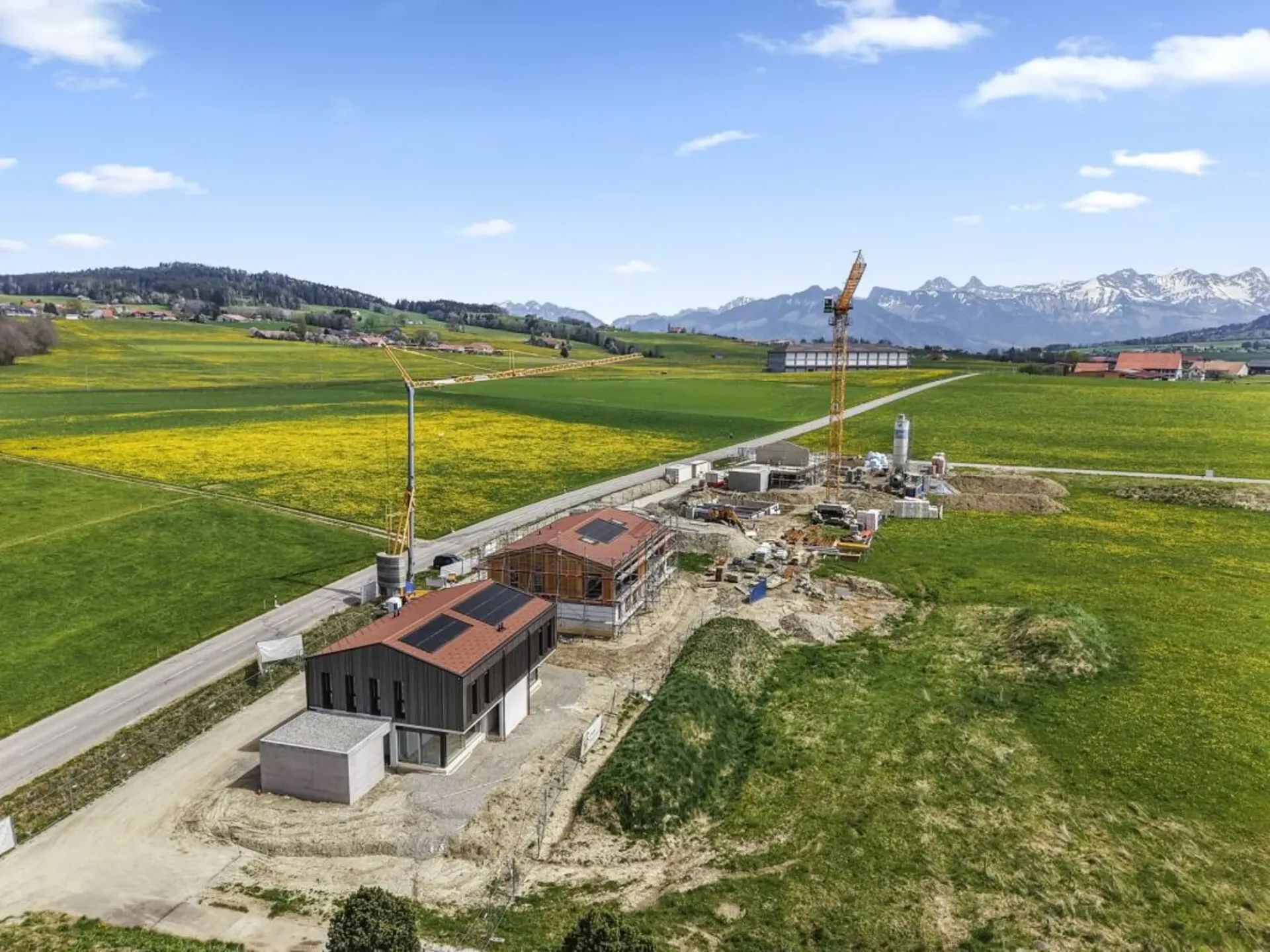 6 neue Semi-Detaché-Villen mit 5,5 Zimmern in Sâles