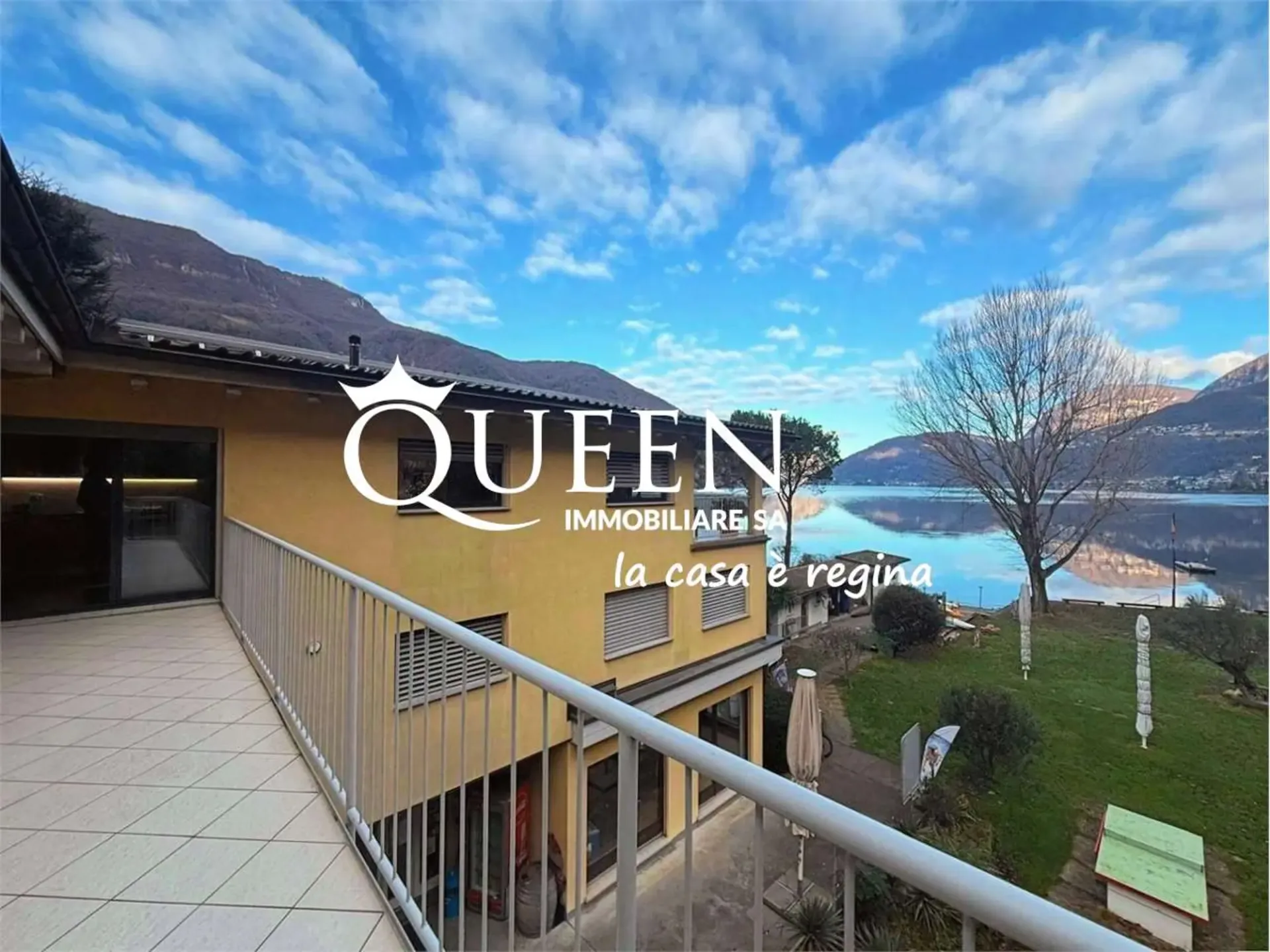 Capolago: exklusives Penthouse mit Seeblick, 5.5 Zimmer, 223 m² mit Terrasse