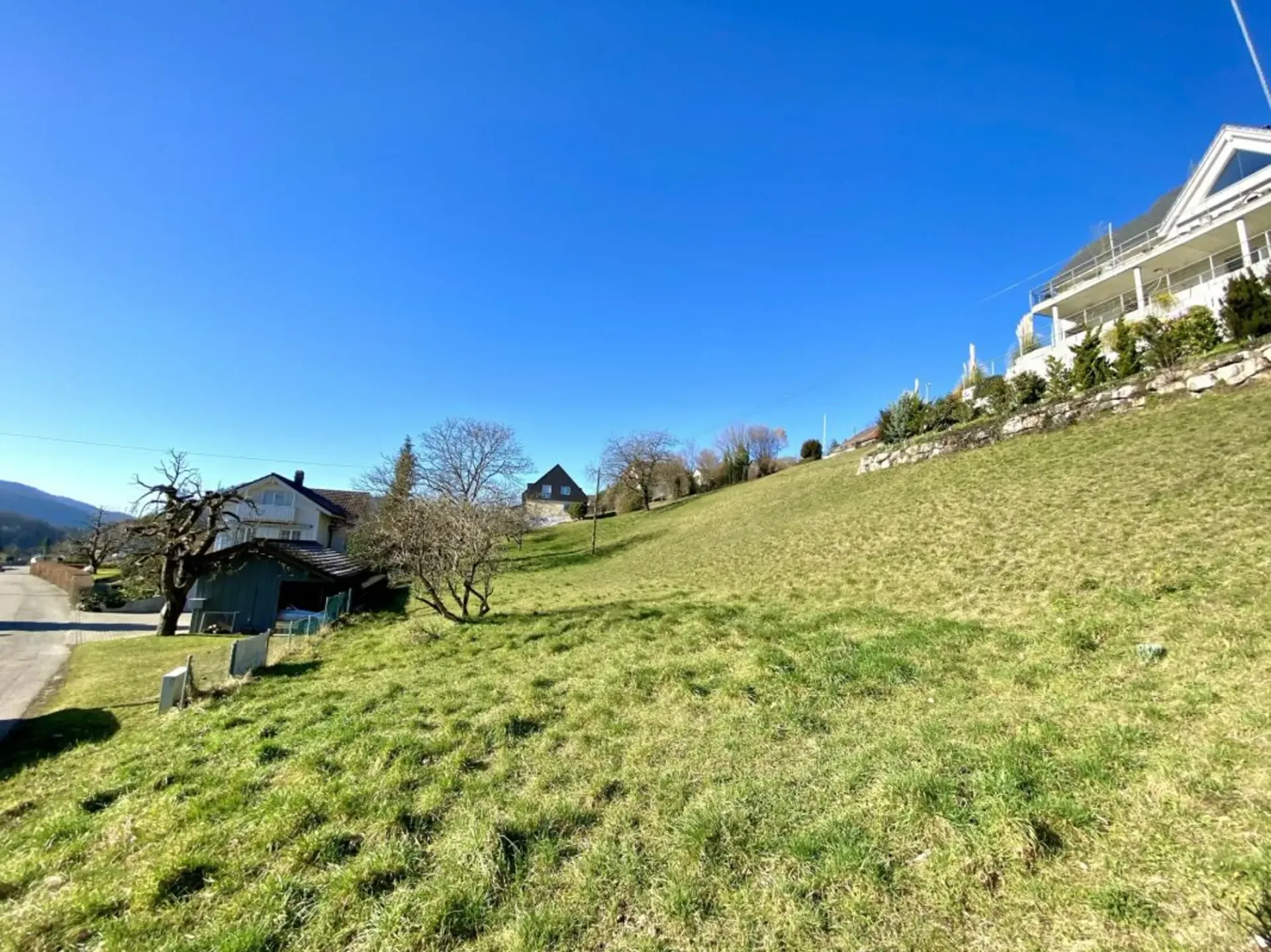 Grosszügiges Bauland mit Südausrichtung und Weitsicht