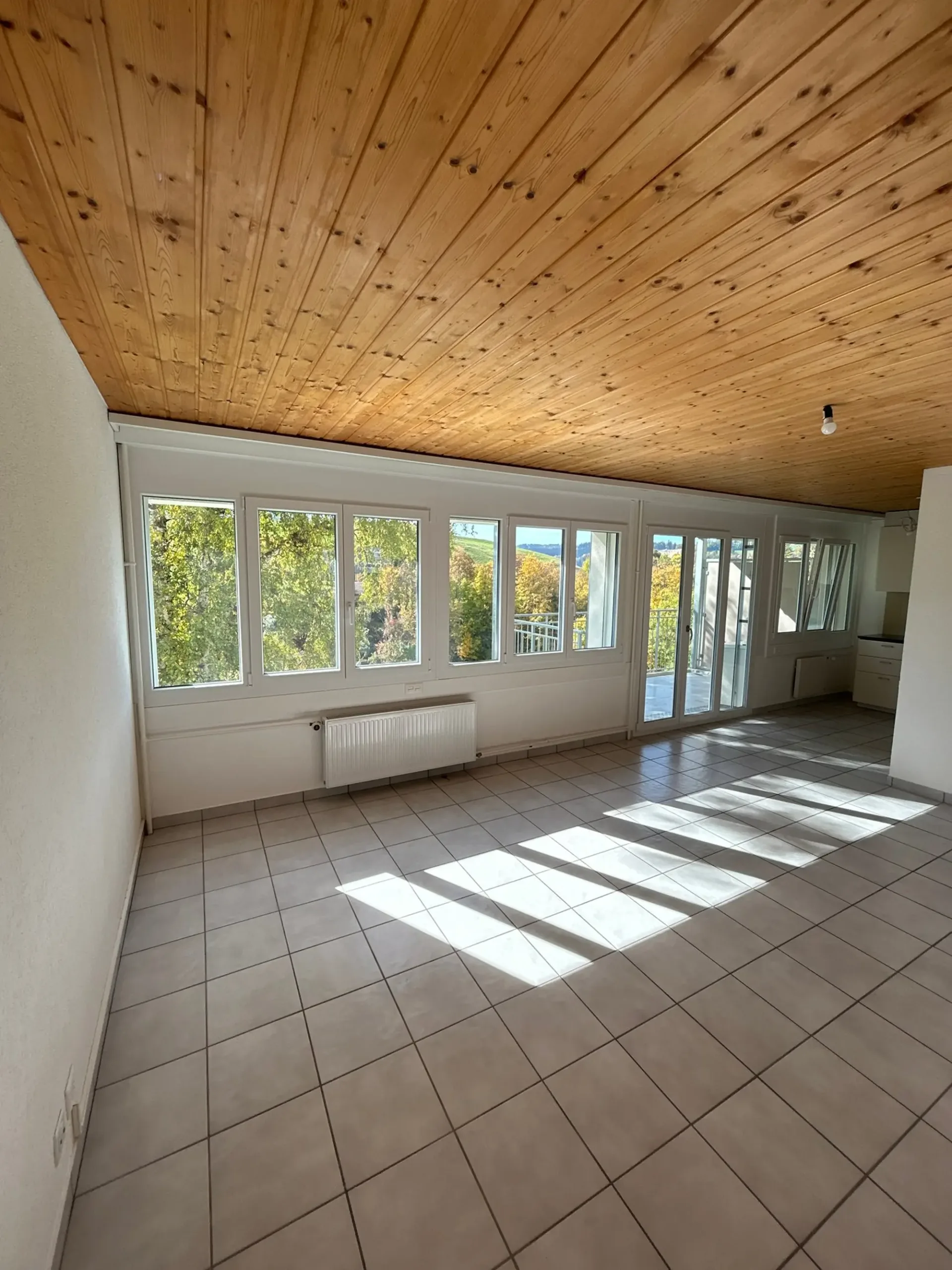 Charmant appartement de 3.5 pièces avec balcon au Locle