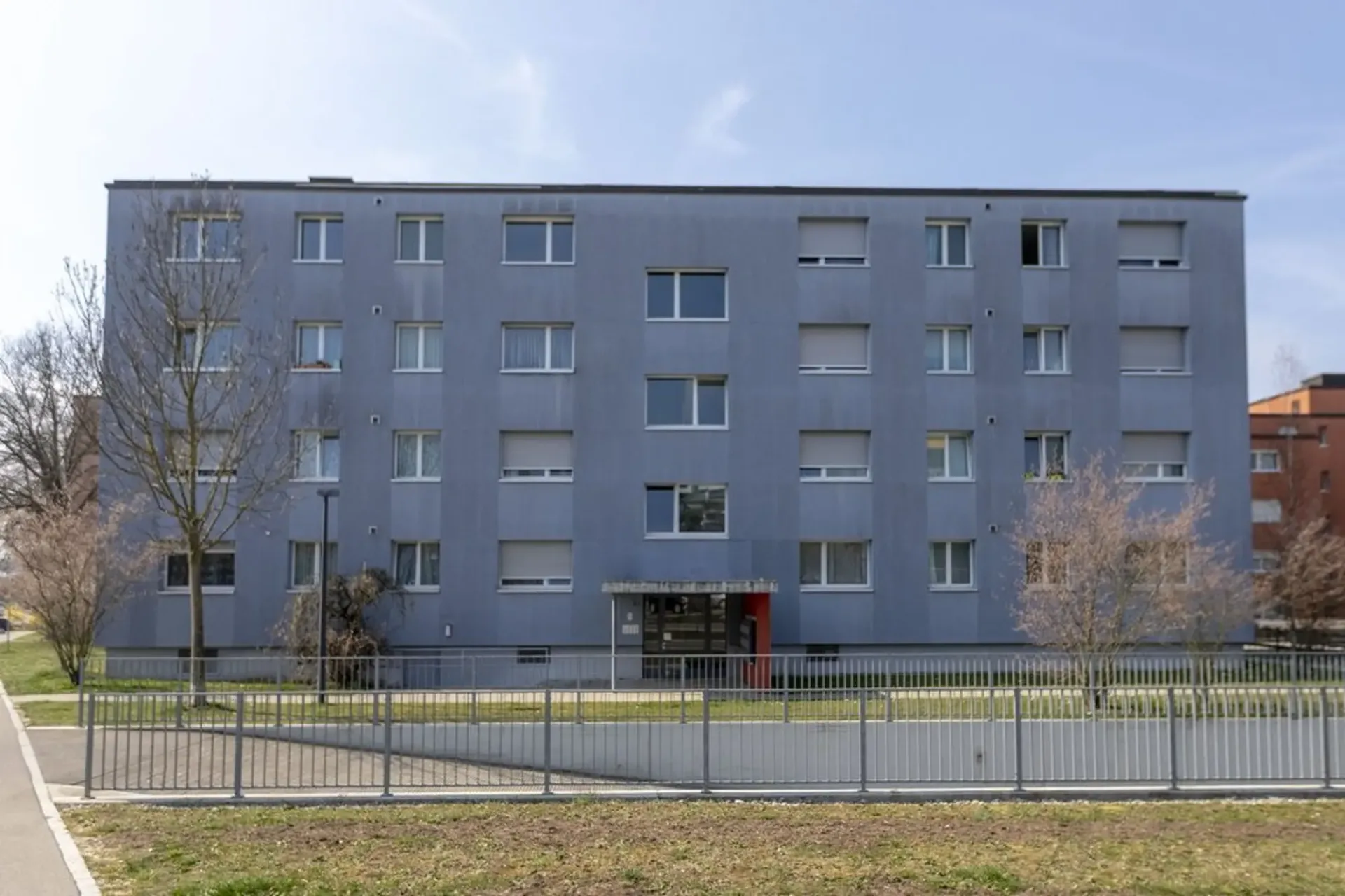 Place de stockage à louer à Kloten
