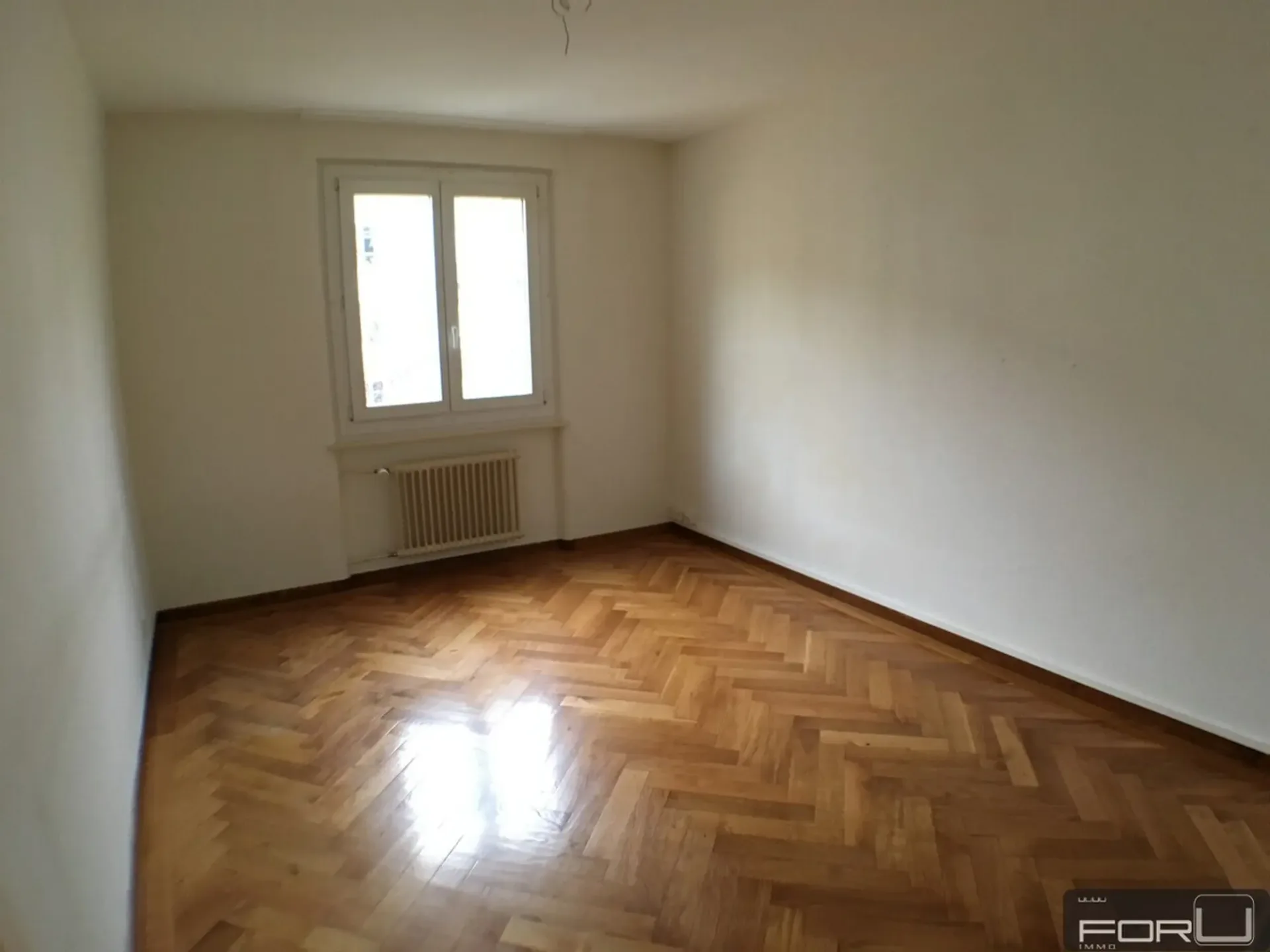 Schönes durchgehendes 3-Zimmer-Apartment in den Pâquis