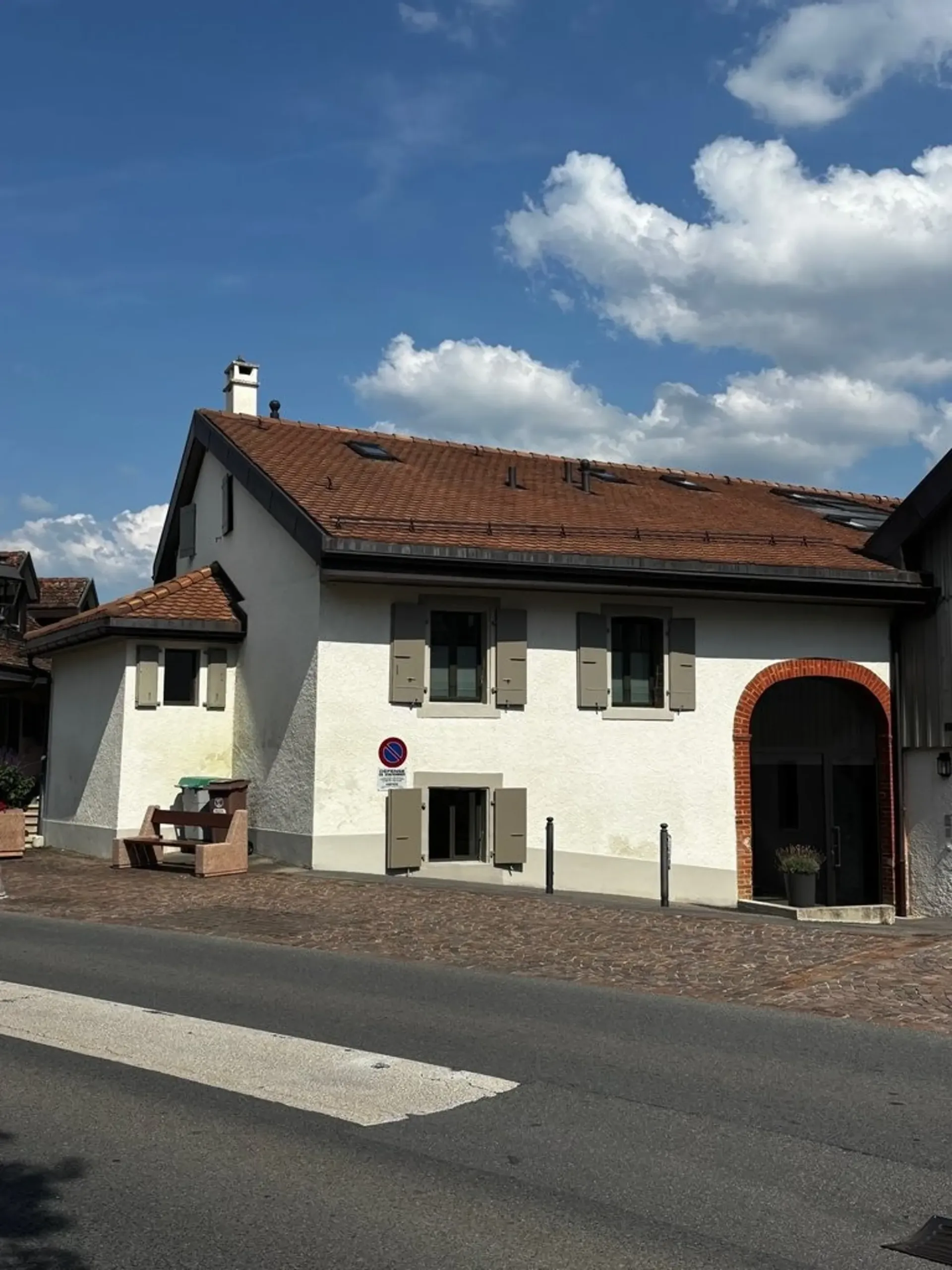 Comfort e serenità a due passi dal lago; loft 2,5 locali a St-Sulpice