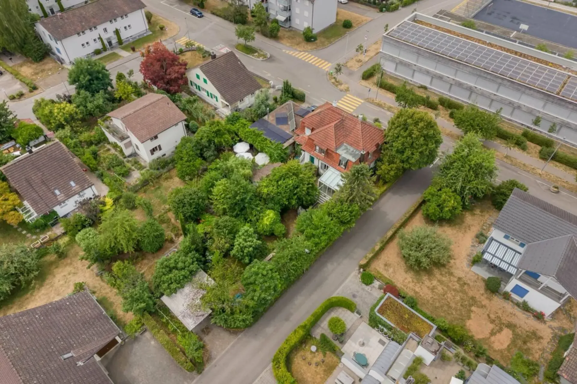 Doppeleinfamilienhaus mit grossem, idyllischen Gartenparadies in Stadtnähe - Ihr neues Zuhause