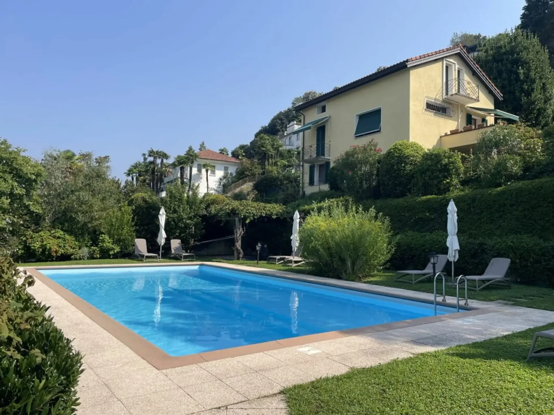 Grazioso 3.5 locali con vista lago