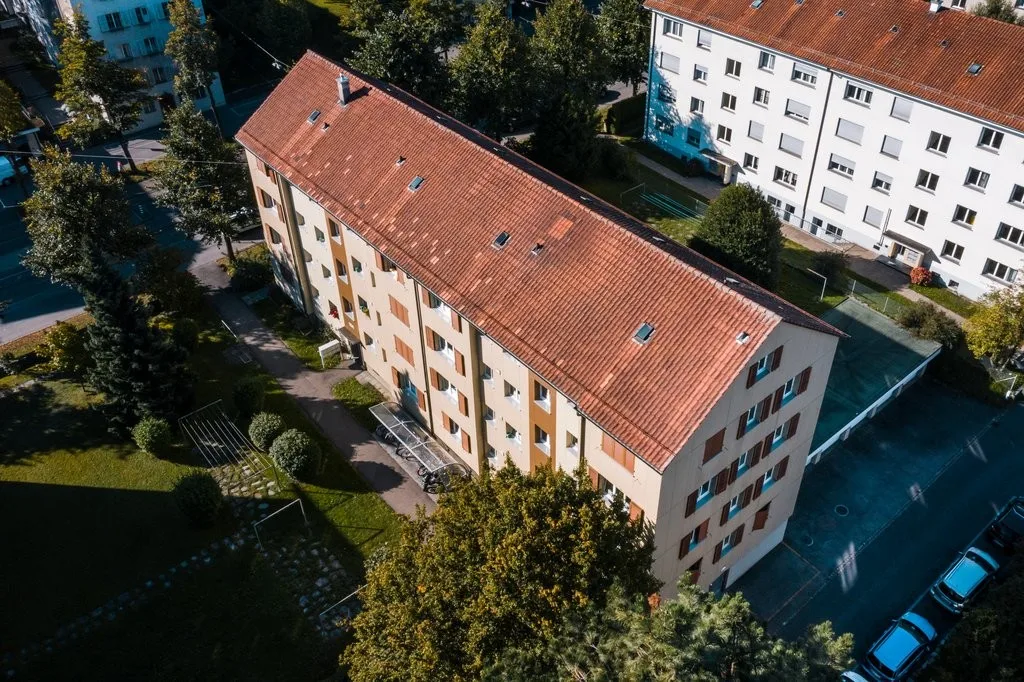 MODERNE WOHNUNG - TOP ERSCHLOSSEN