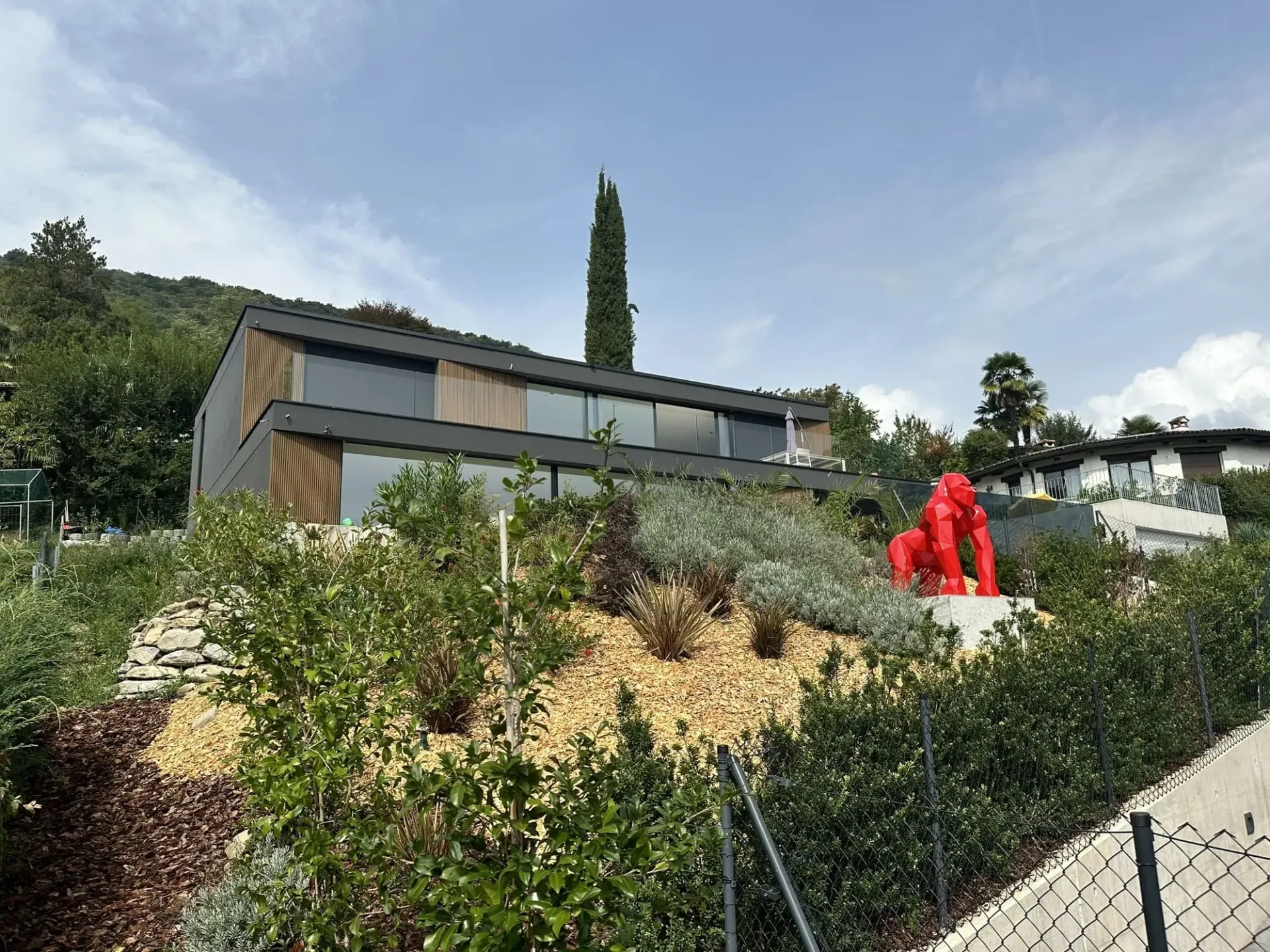 NEUES UND GERAUMIGES APARTMENT MIT PRIVATLIFT UND SEEBLICK