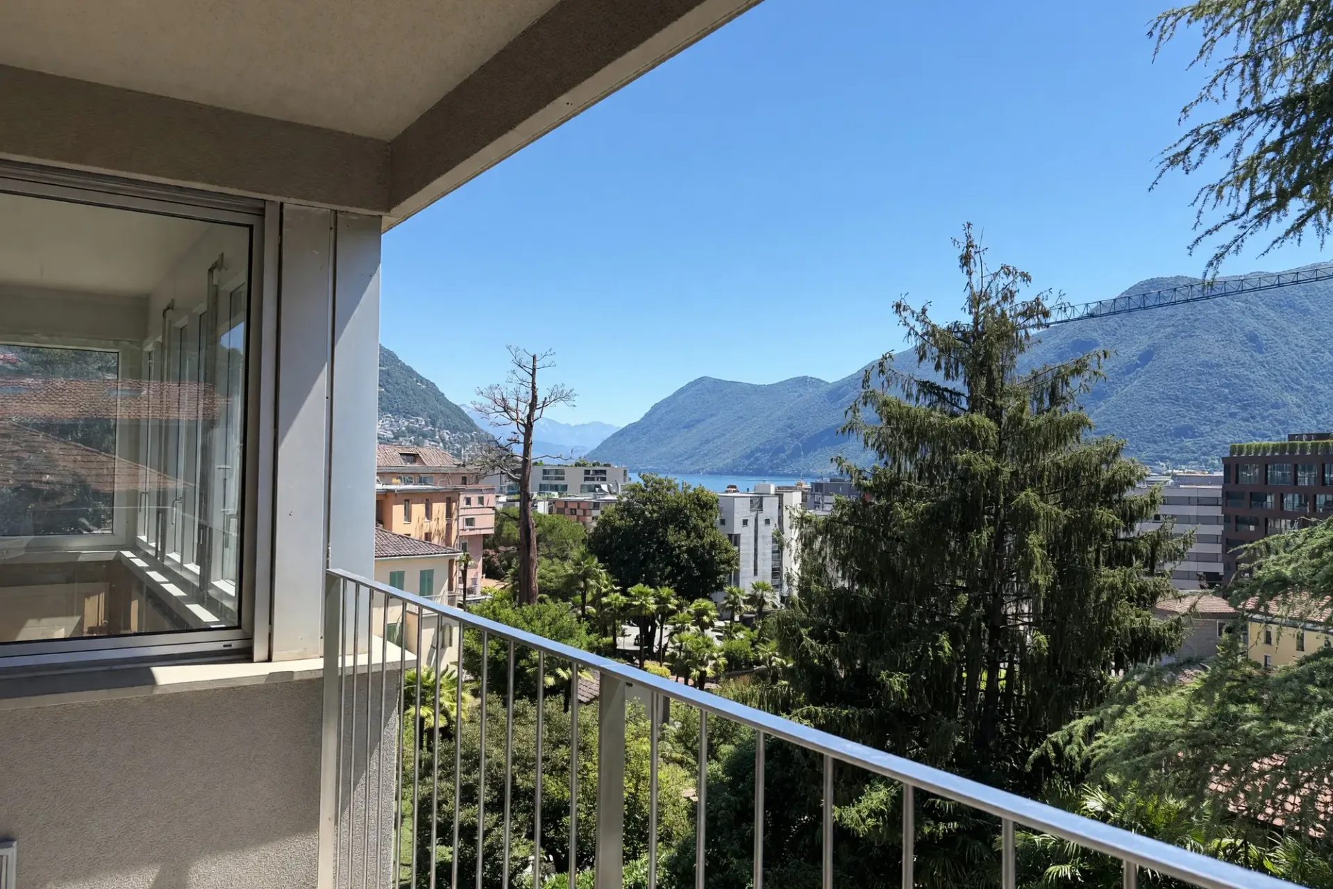 Prestigioso 5,5-Zimmer-Wohnung in hohem Standard mit Terrasse und Seeblick