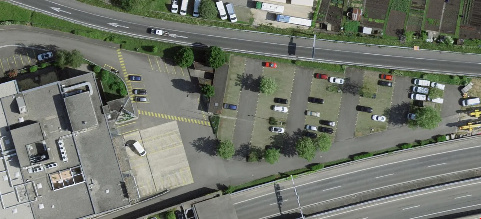 Parkplatz zugänglich 24/24 - Standardgröße