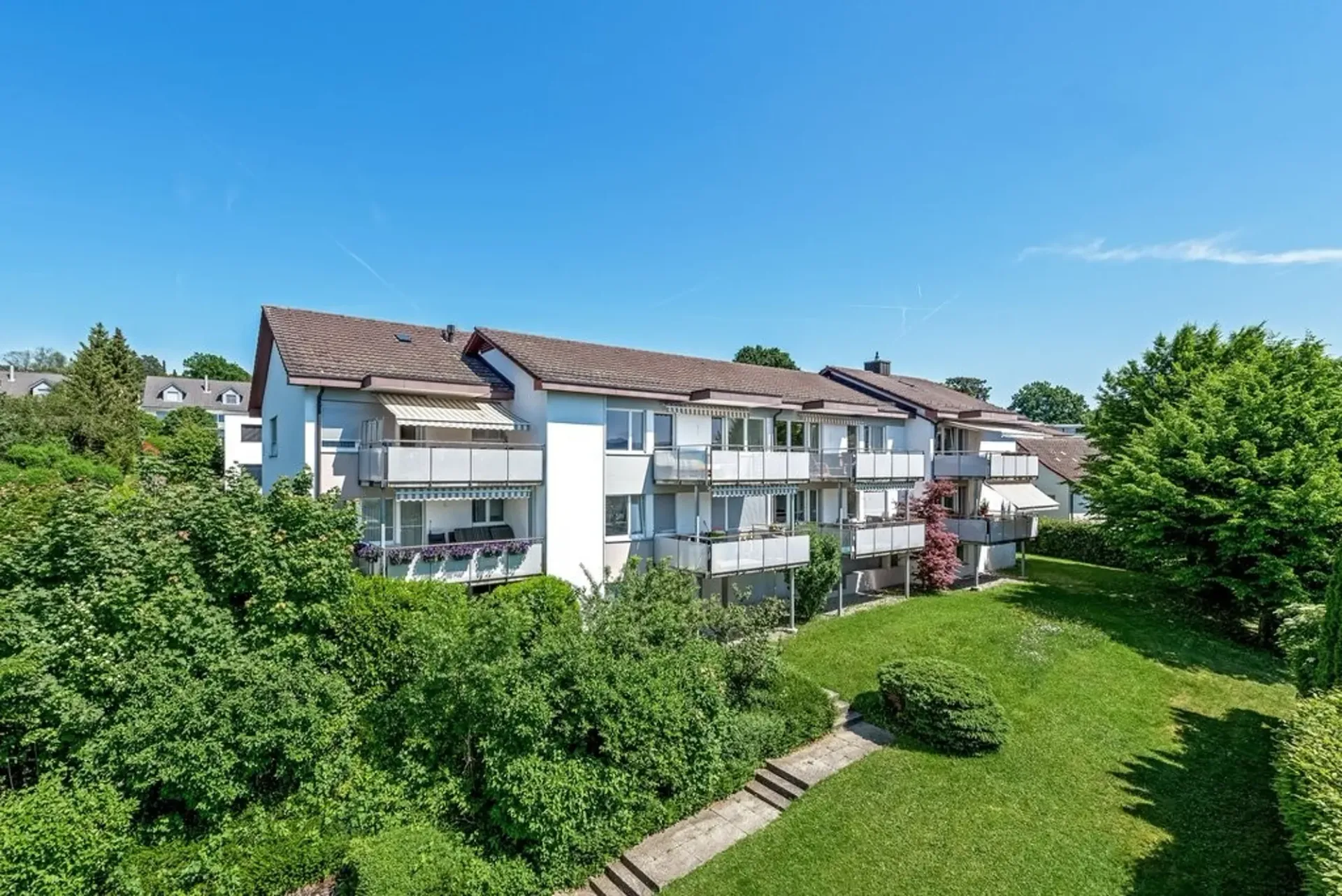 Ihr neues Zuhause mit Seesicht und sonnigem Balkon