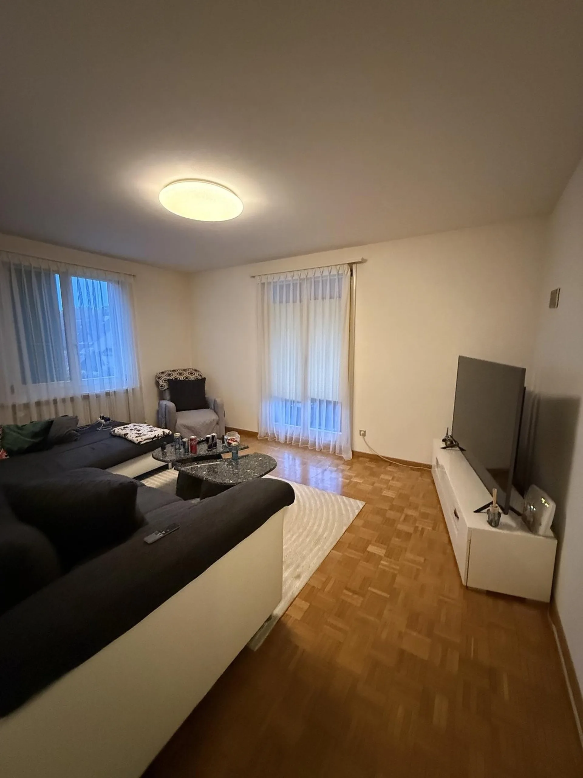 Renovierte 3.5 Zimmerwohnung in Flamatt !
