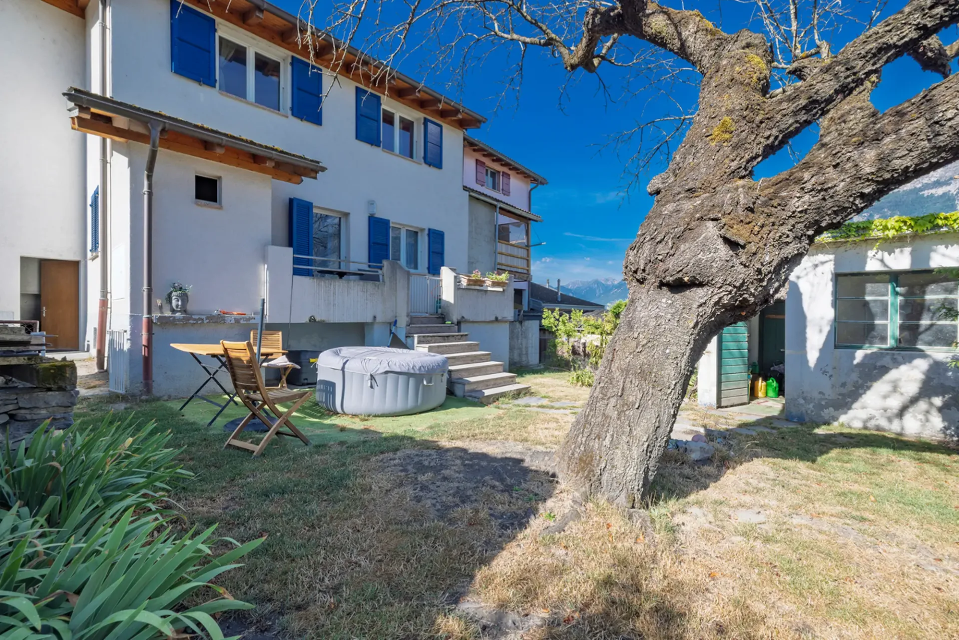 Villa mit 4.5 Zimmern in einer friedlichen Oase