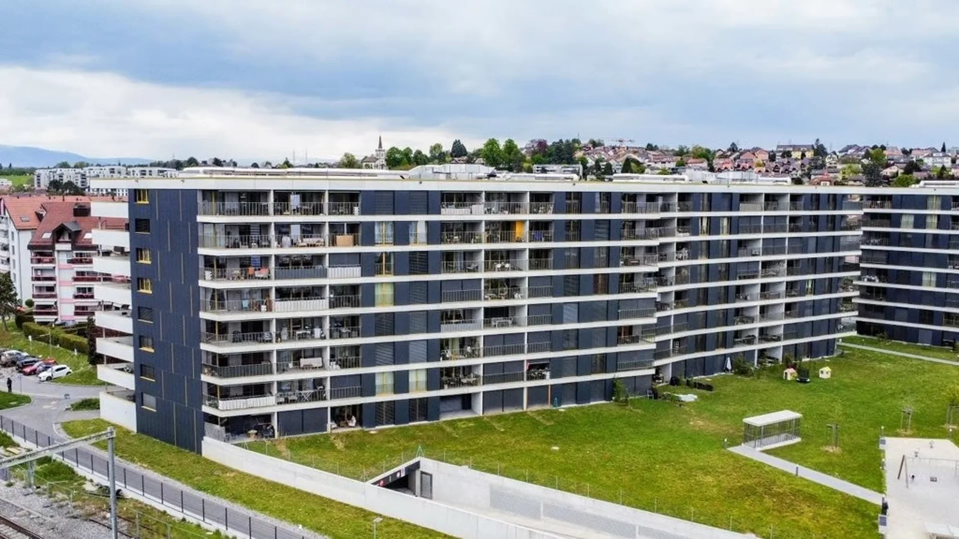Tiefgaragenparkplatz zu vermieten in der Nähe des CFF-Bahnhofs Bussigny