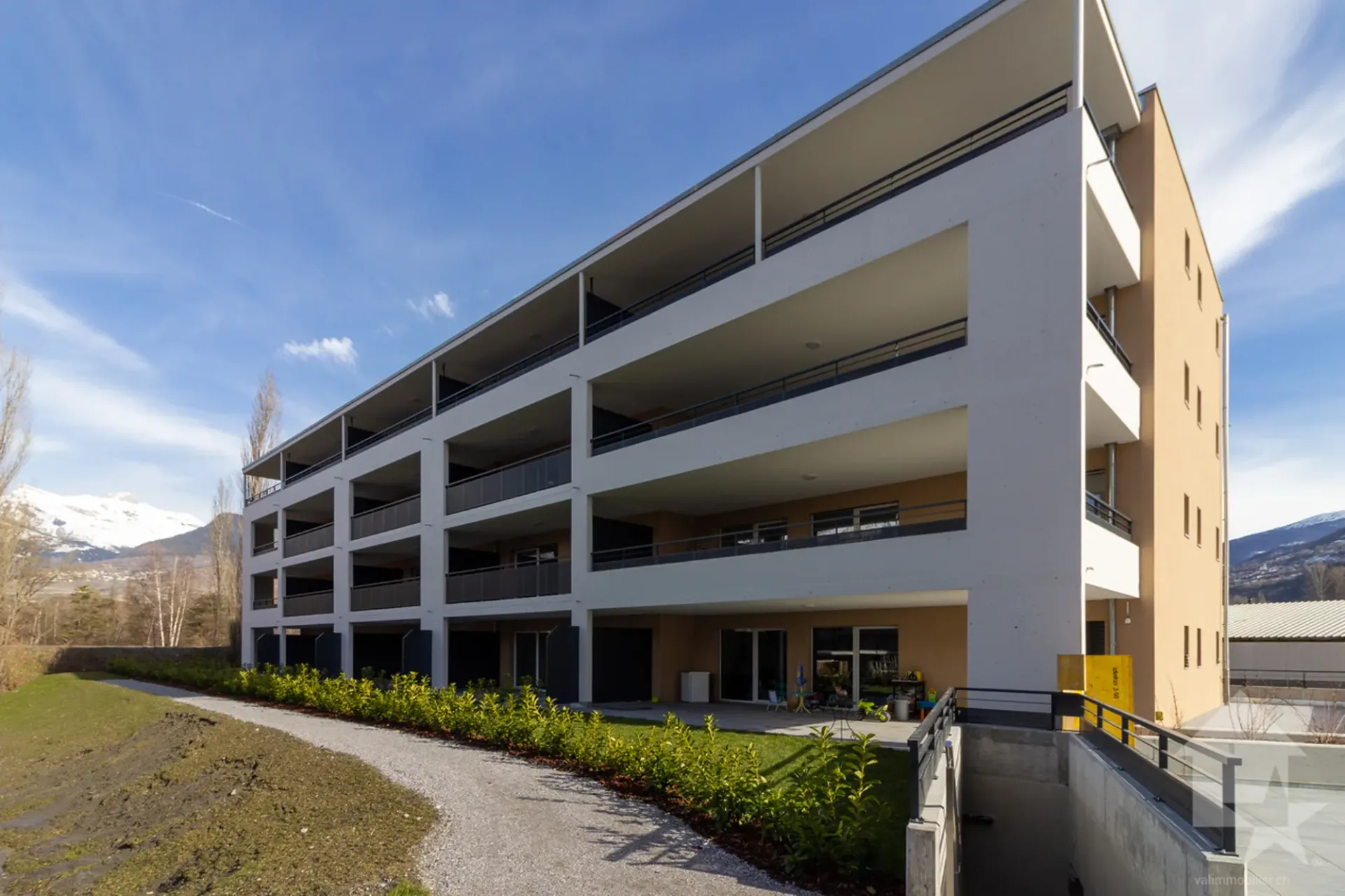 Wohnung 3.5 Zimmer mit 105 m2 und großem Balkon