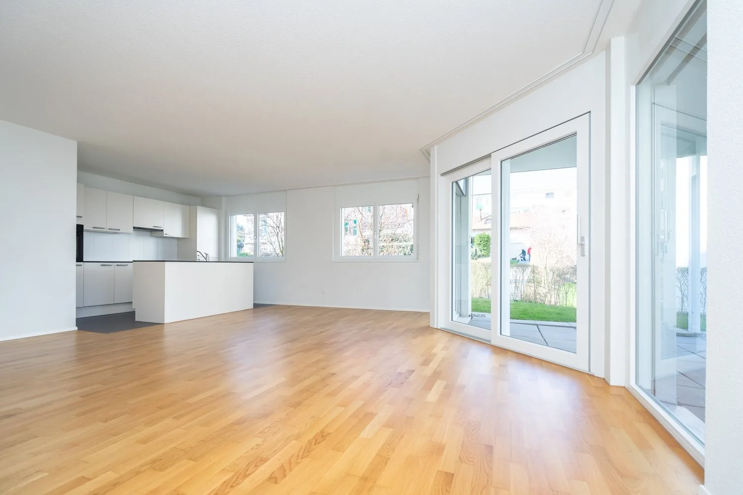 Grosszügige 3.5 Zimmerwohnung