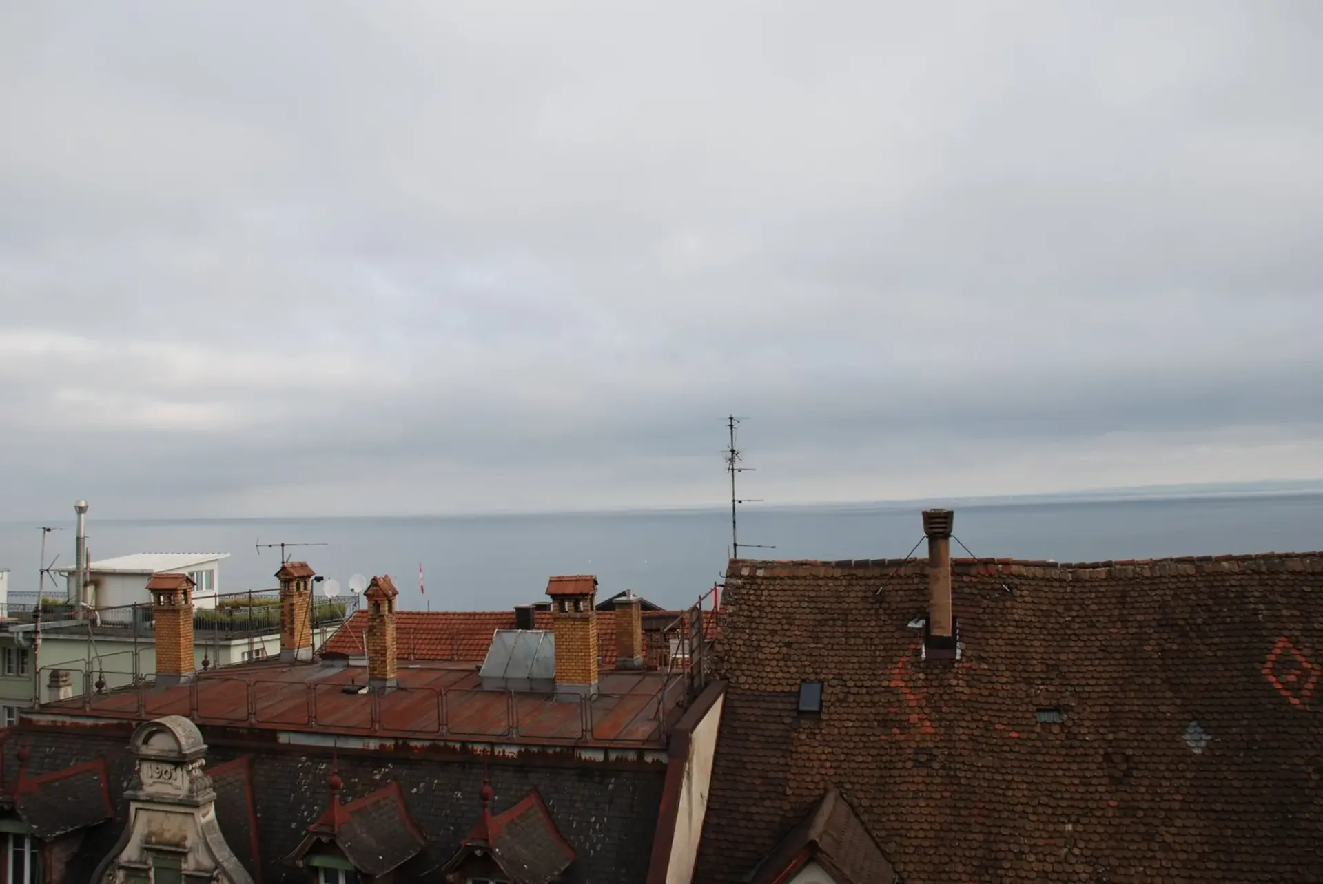 Charmante 3.5-Zimmer-Dachwohnung mit Seeblick in Rorschach