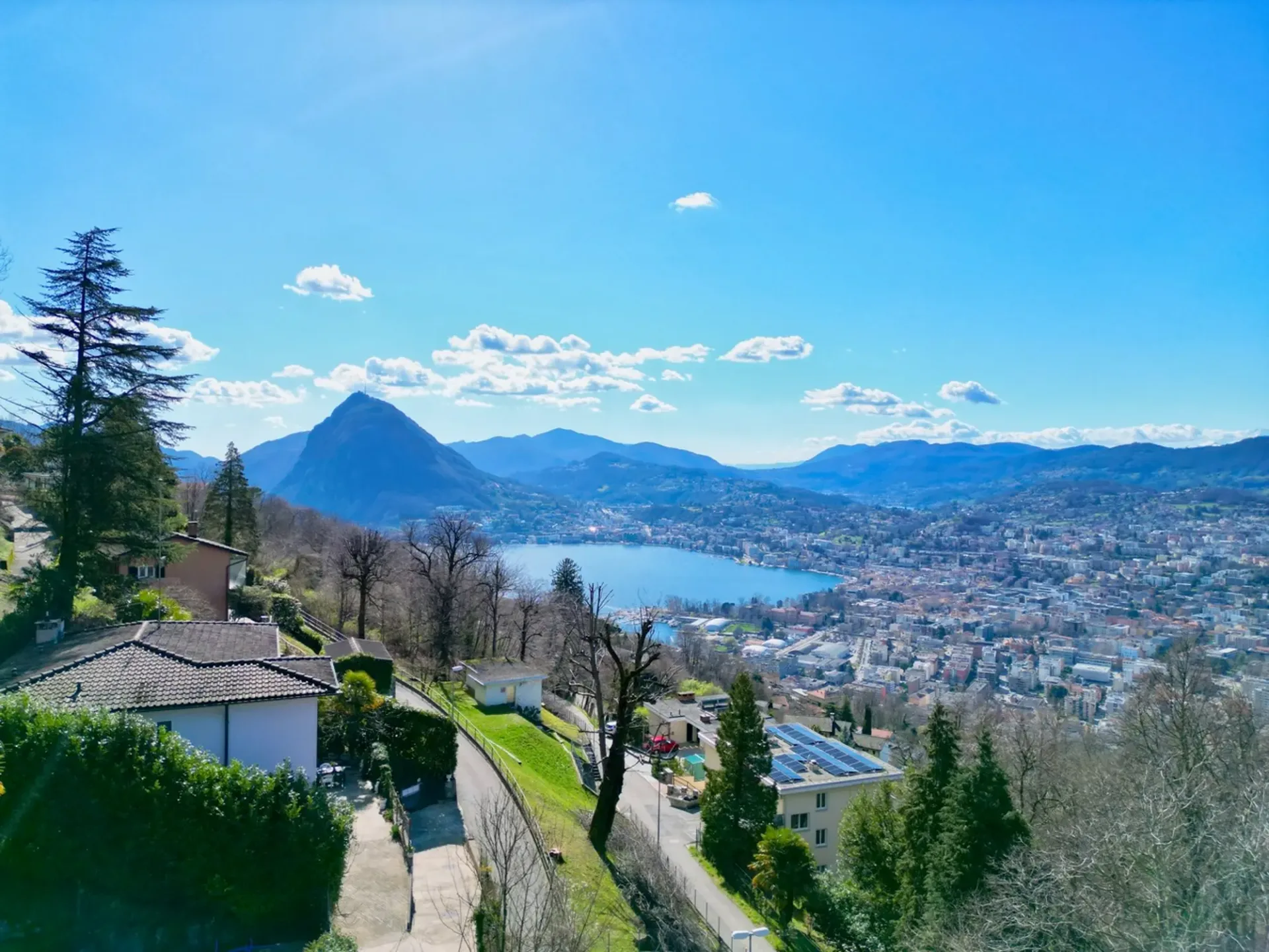 Villa Panoramica da Ristrutturare ad Aldesago - Monte Brè, Lugano