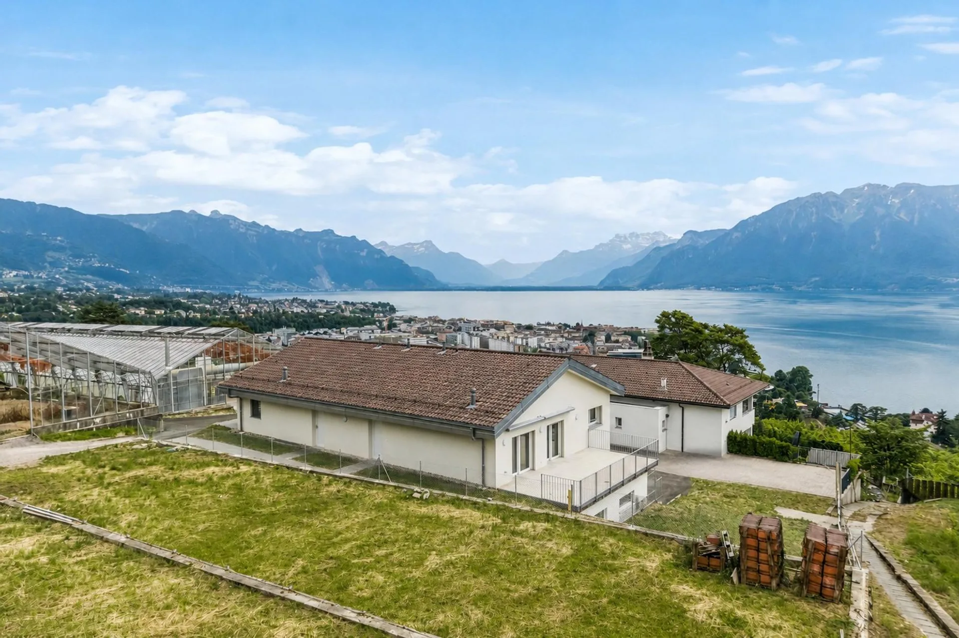 Maison de 2 appartements entièrement rénovés !