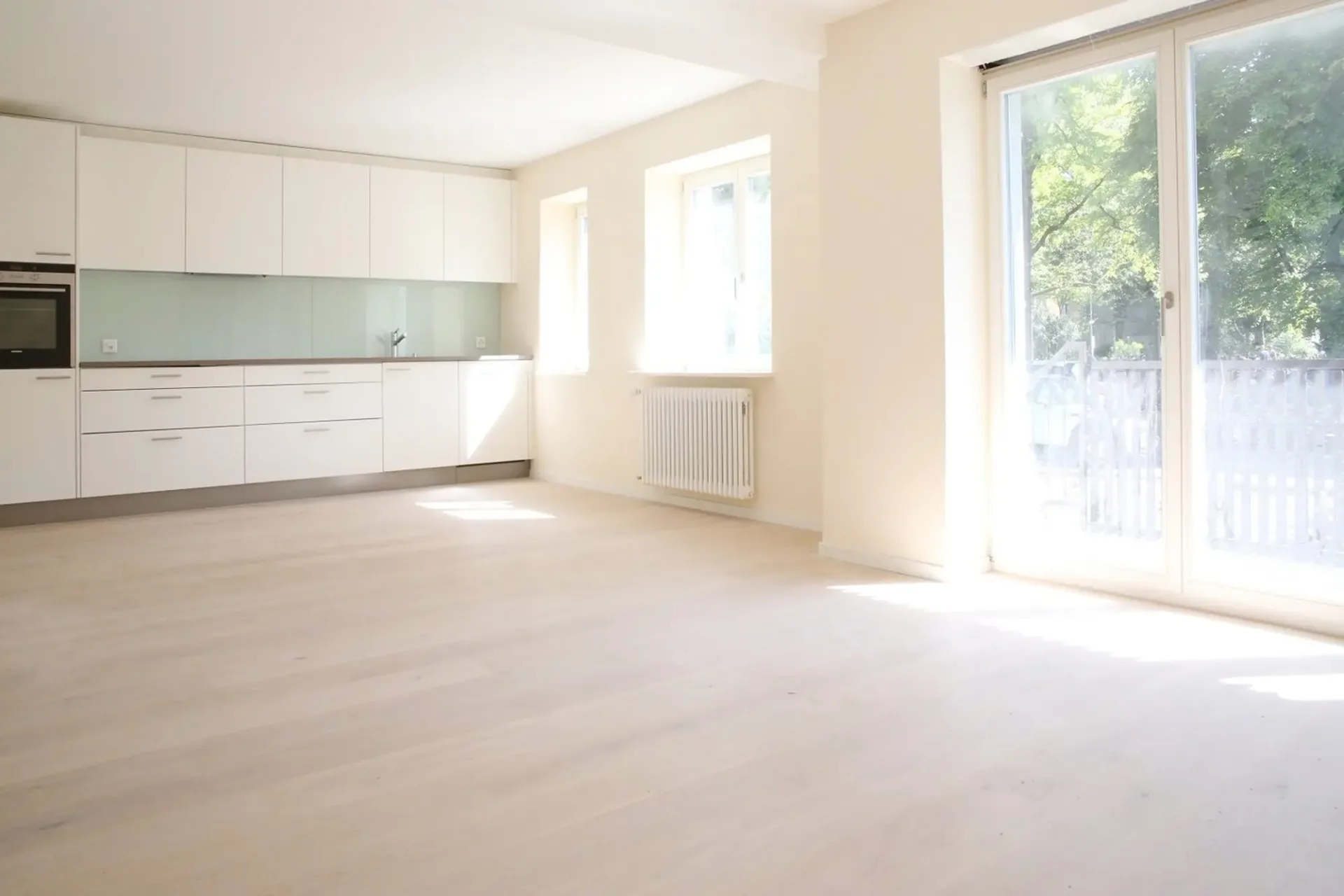 Elegante appartamento di 2,5 locali con balcone e area di giardino 8003 Zurigo