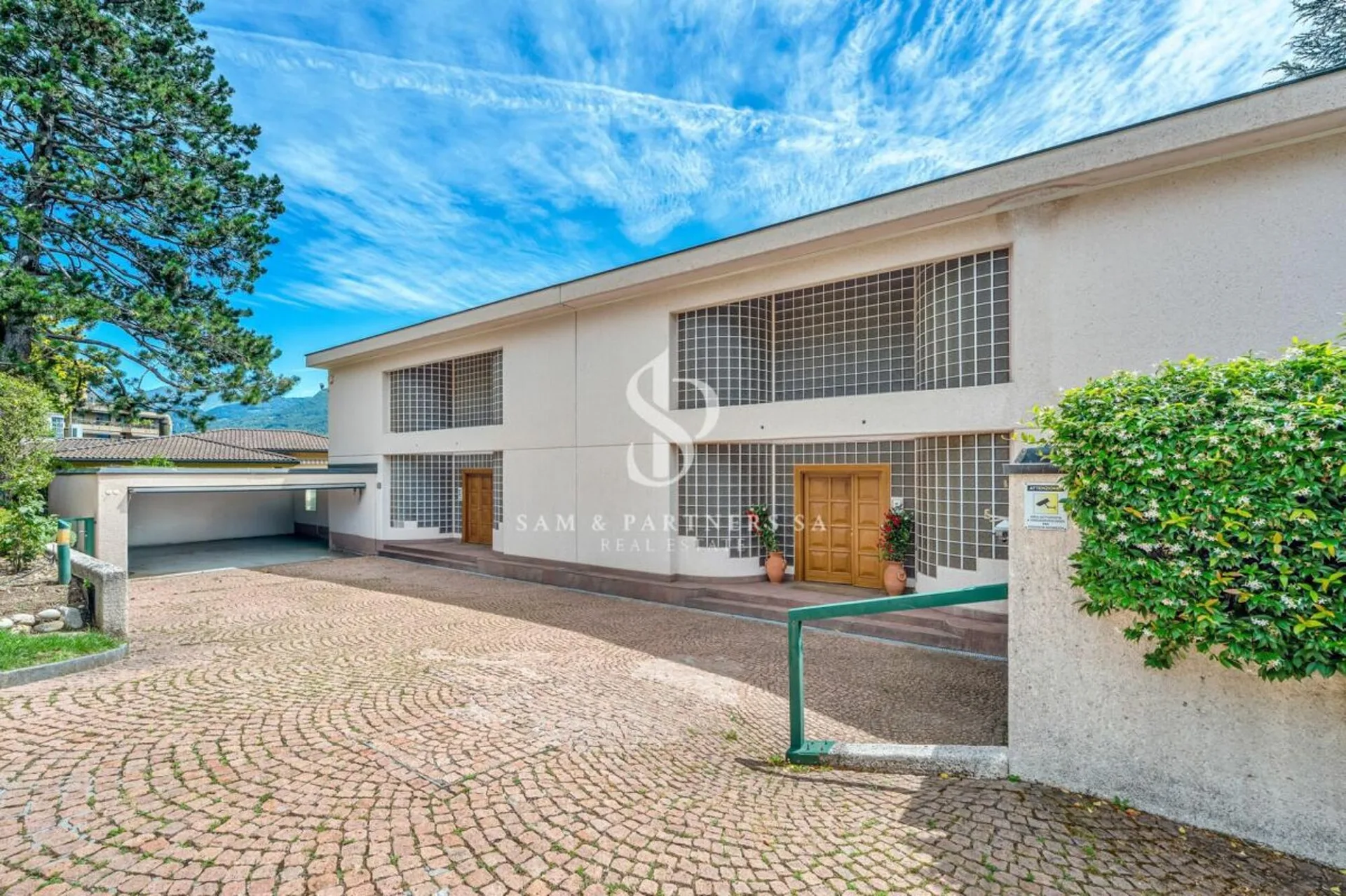 Exklusive Panorama-Eigenschaft mit Seeblick