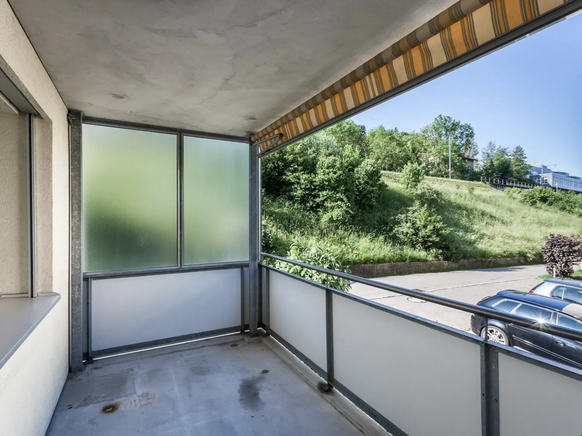 Helle und gepflegte 4-Zimmer-Wohnung mit Balkon in St. Gallen