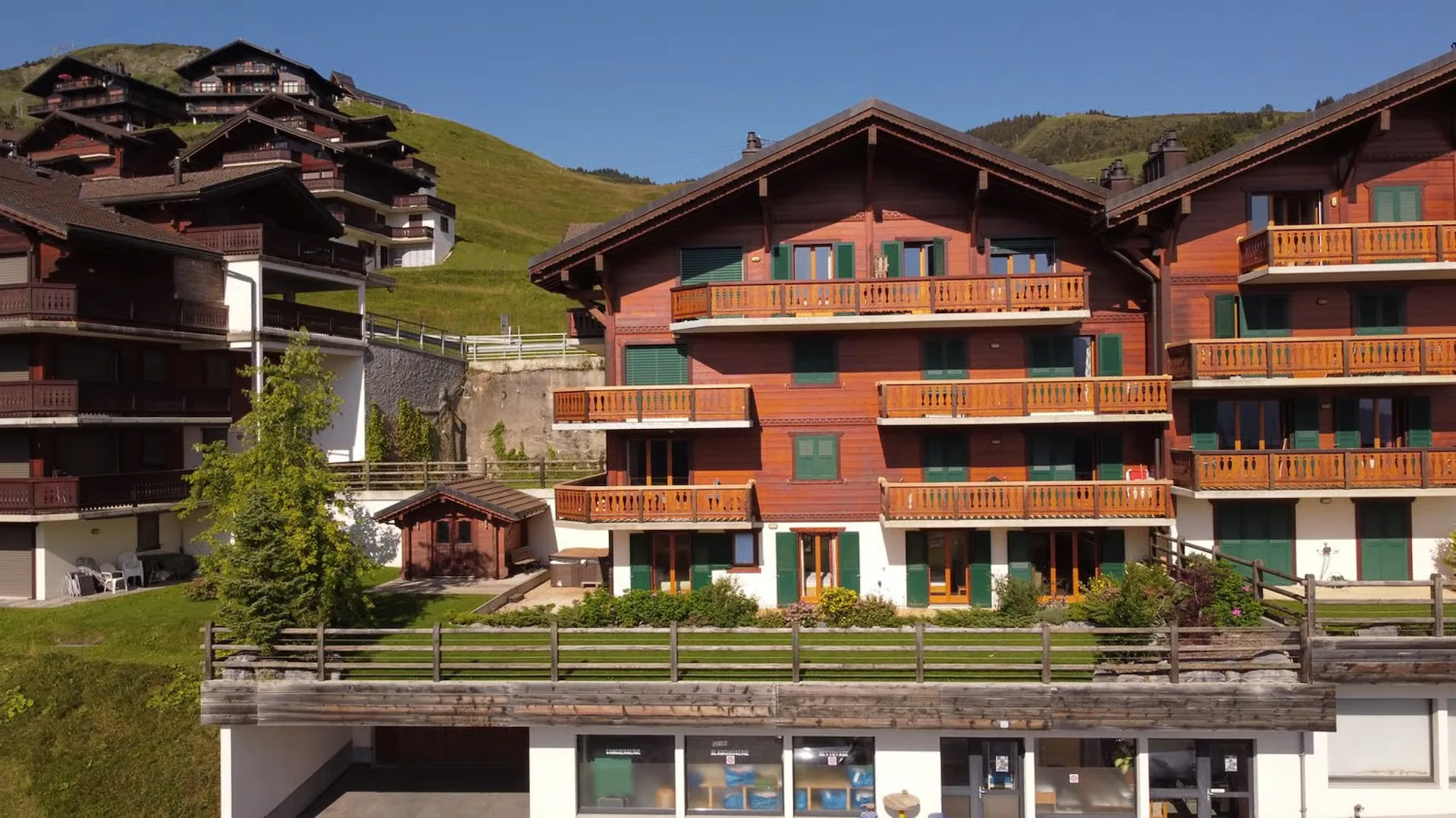 Meraviglioso appartamento di 5.5 locali – Atmosfera chalet nel cuore delle Alpi