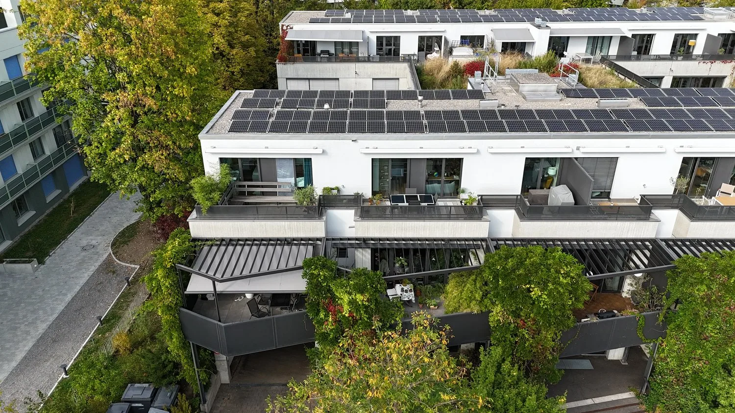 Moderne 3.5-Zimmer-Wohnung mit zwei Terrassen und herrlichem Ausblick in Zürich-Höngg