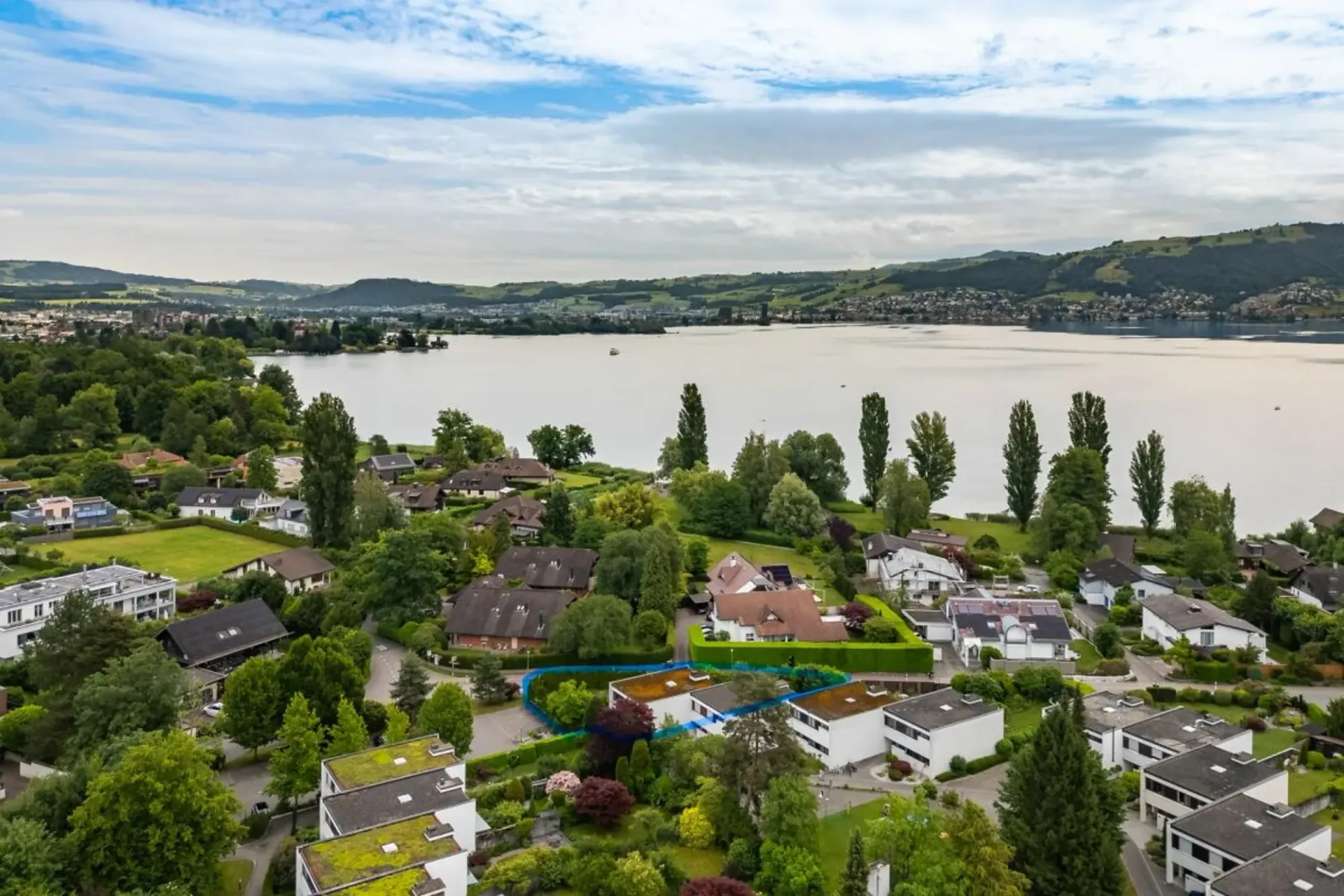 5 1/2-Zimmer Eckreiheneinfamilienhaus in Hünenberg See