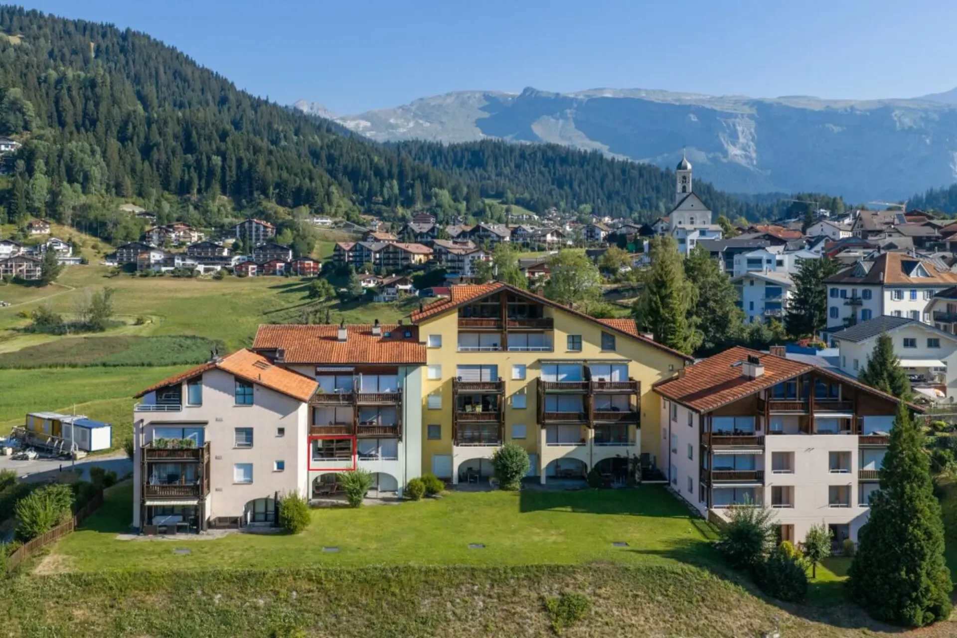 3 1/2 Zimmerwohnung im Surselvapark LAAX zu verkaufen
