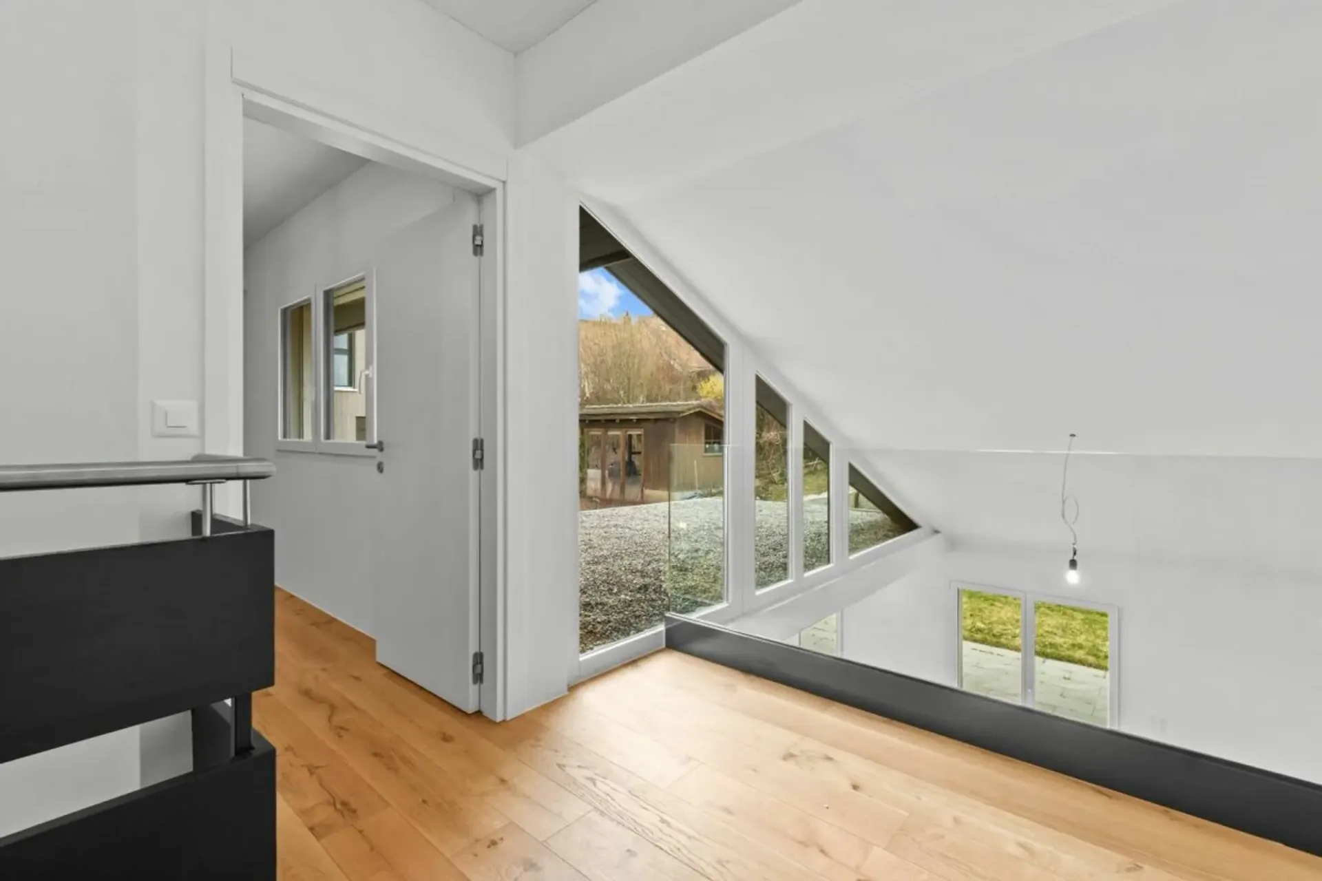2025 Kernsaniert - 5.5 Zimmer EFH in Bergdietikon