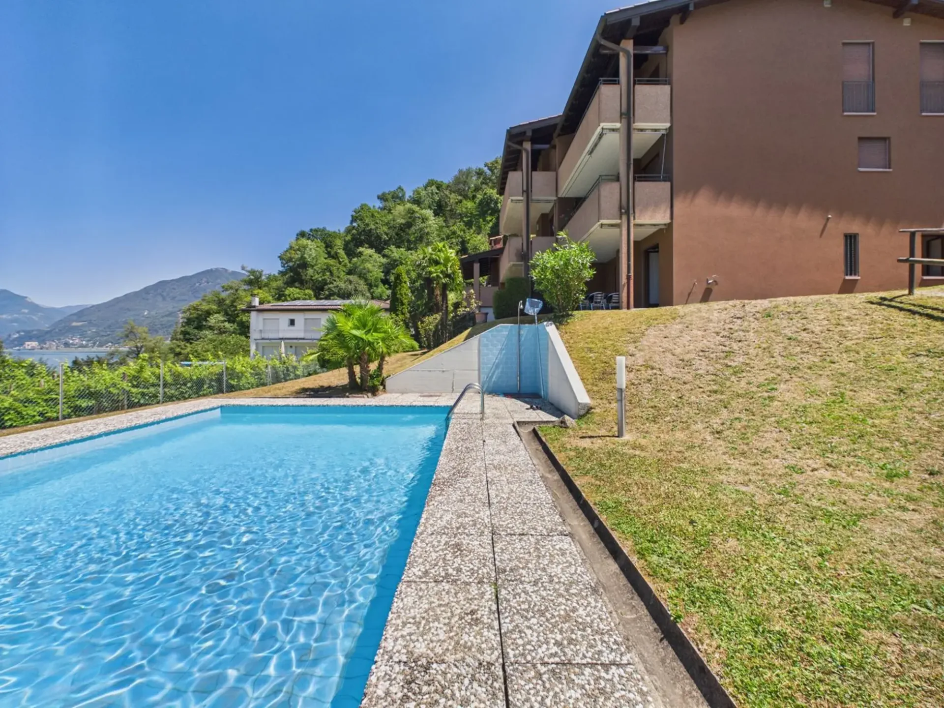 Traumhaftes Ferienparadies mit Seeblick und Pool