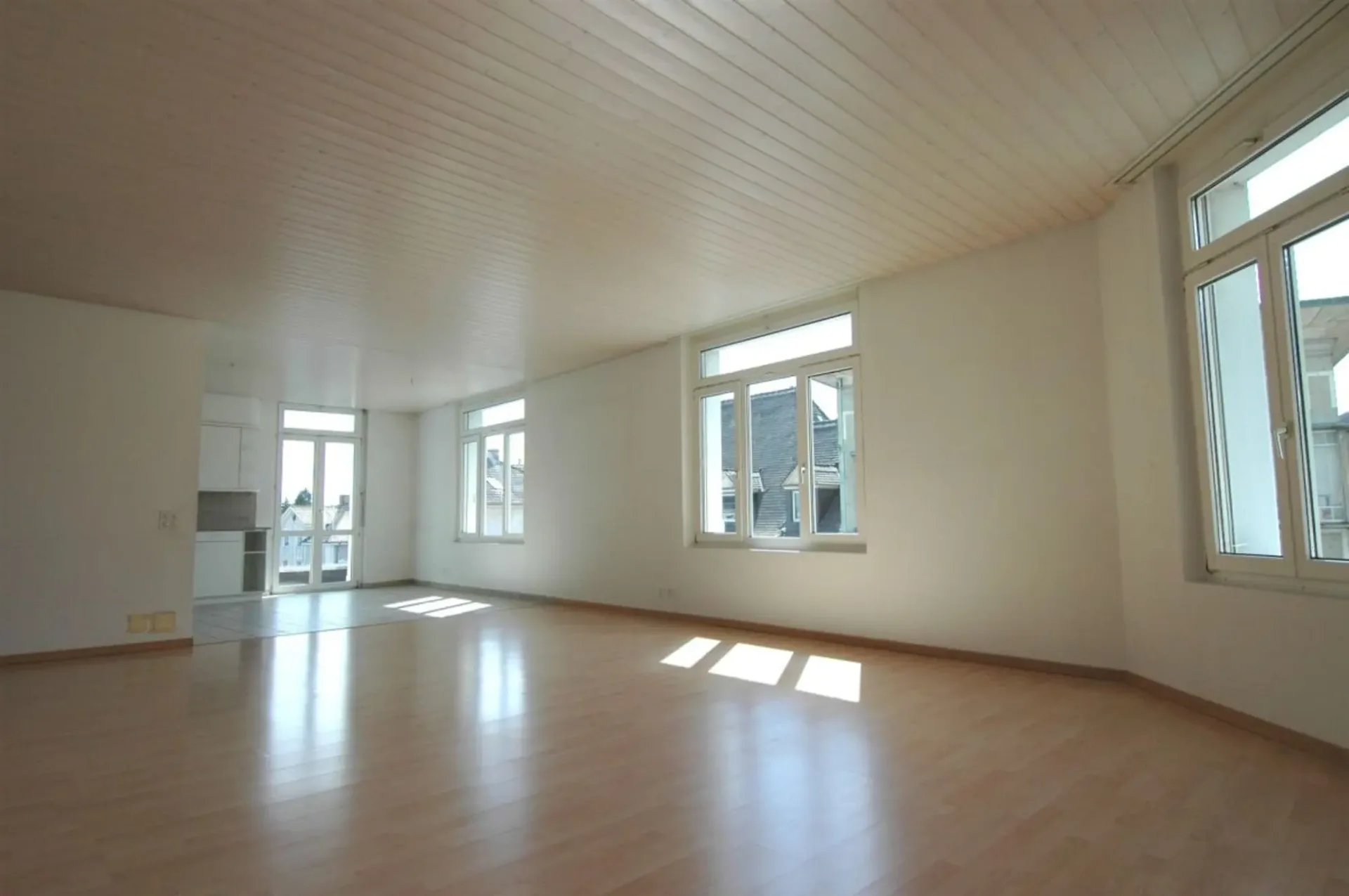 Lichtdurchflutete Stadtwohnung mitten im Zentrum