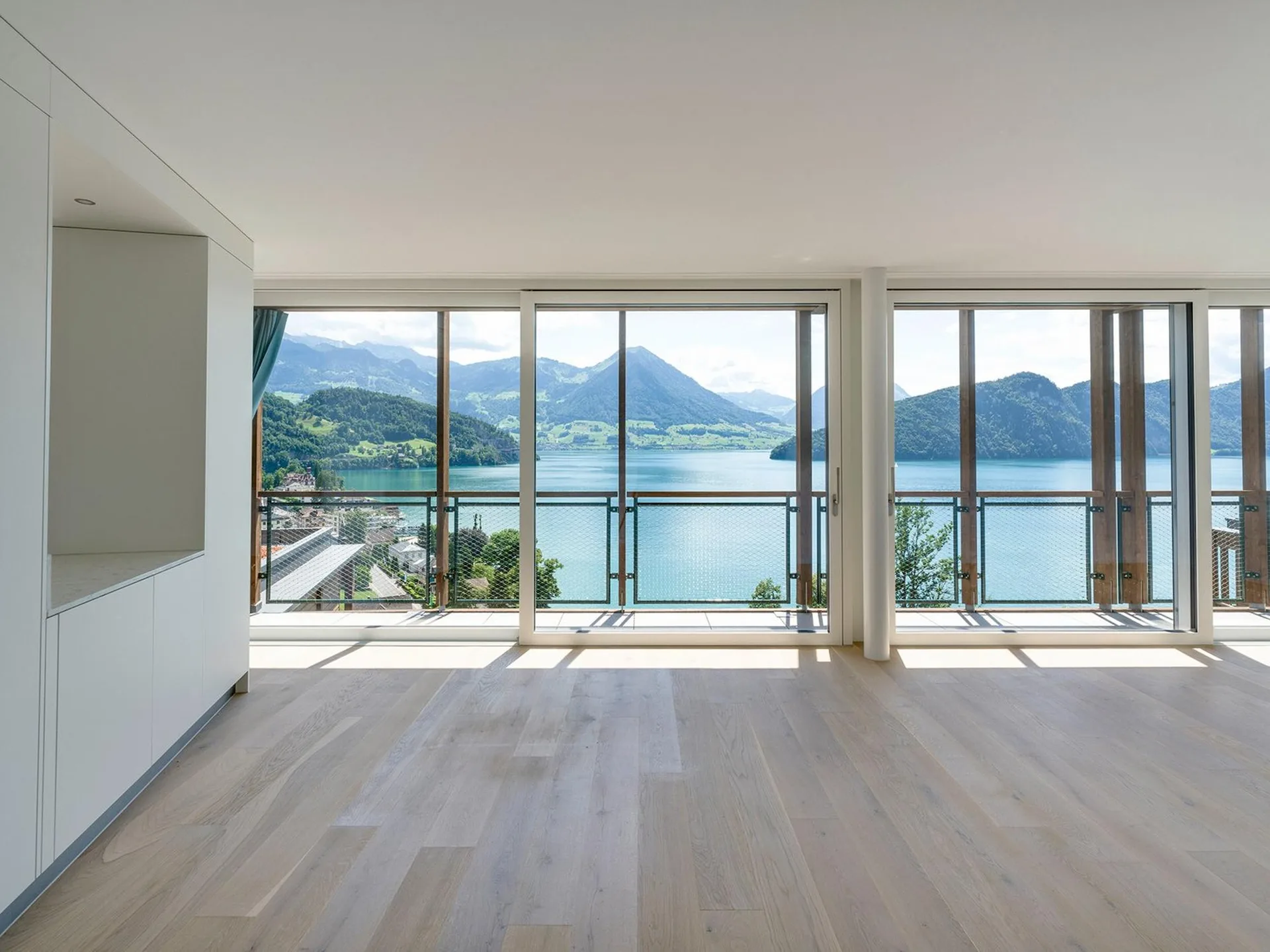 Exklusive 5.5-Zimmer-Attikawohnung in Vitznau – Wohnen mit Seeblick