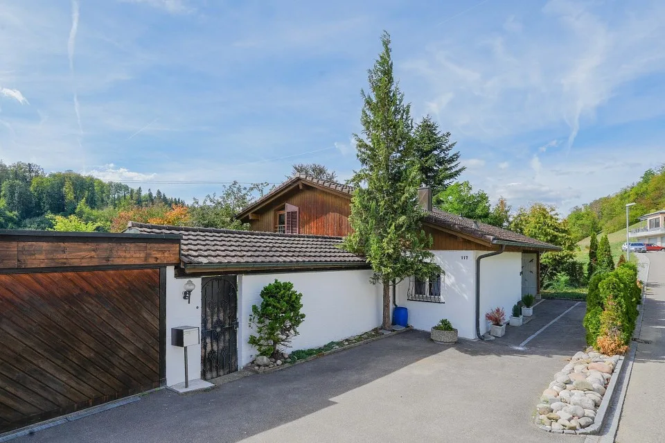 6.5 ZIMMER-EINFAMILIENHAUS IM SONNIGEN METTAUERTAL: VIEL PLATZ FÜR SIE UND IHRE IDEEN!