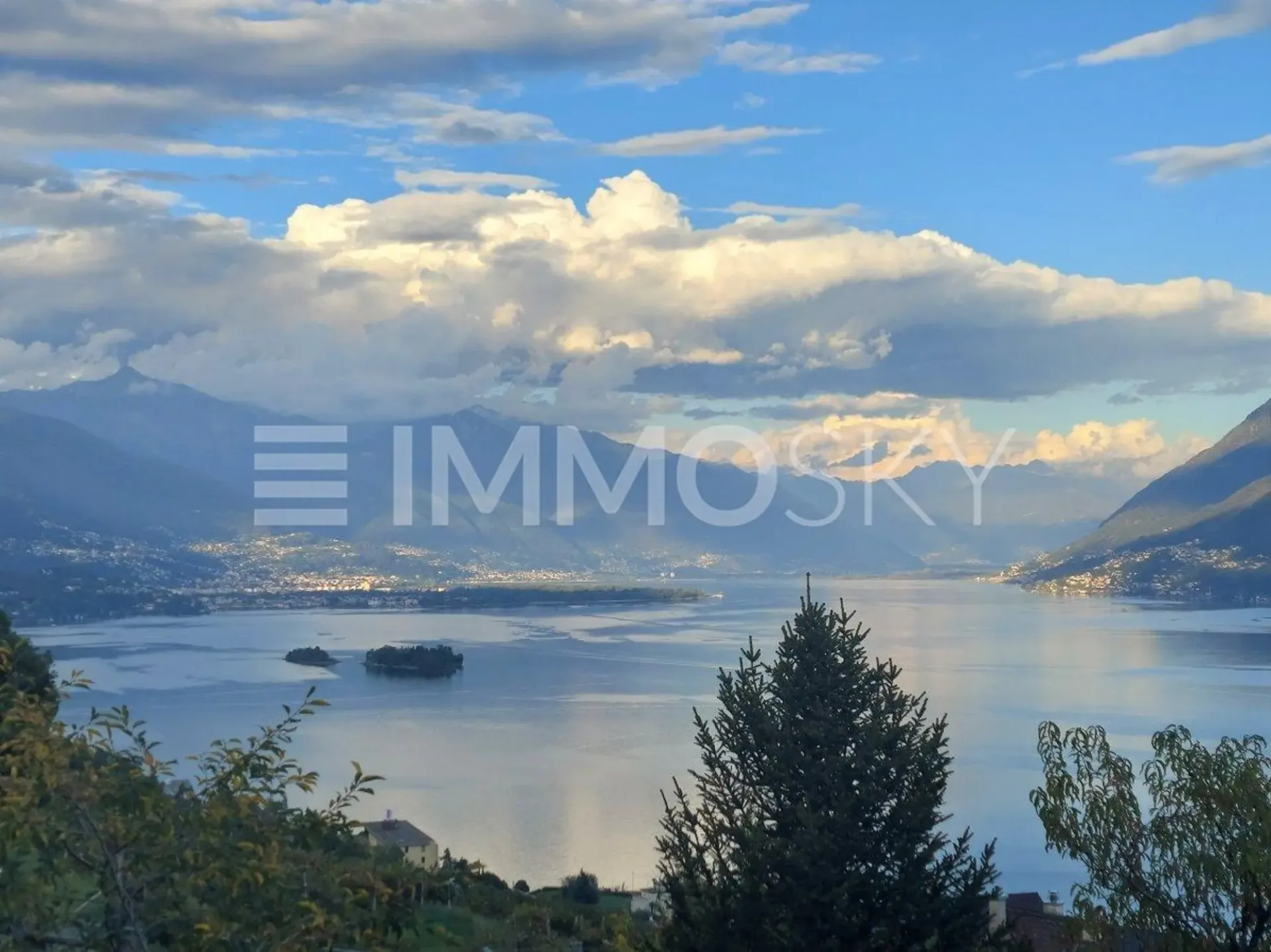 Der Lago Maggiore von Ihrem Balkon