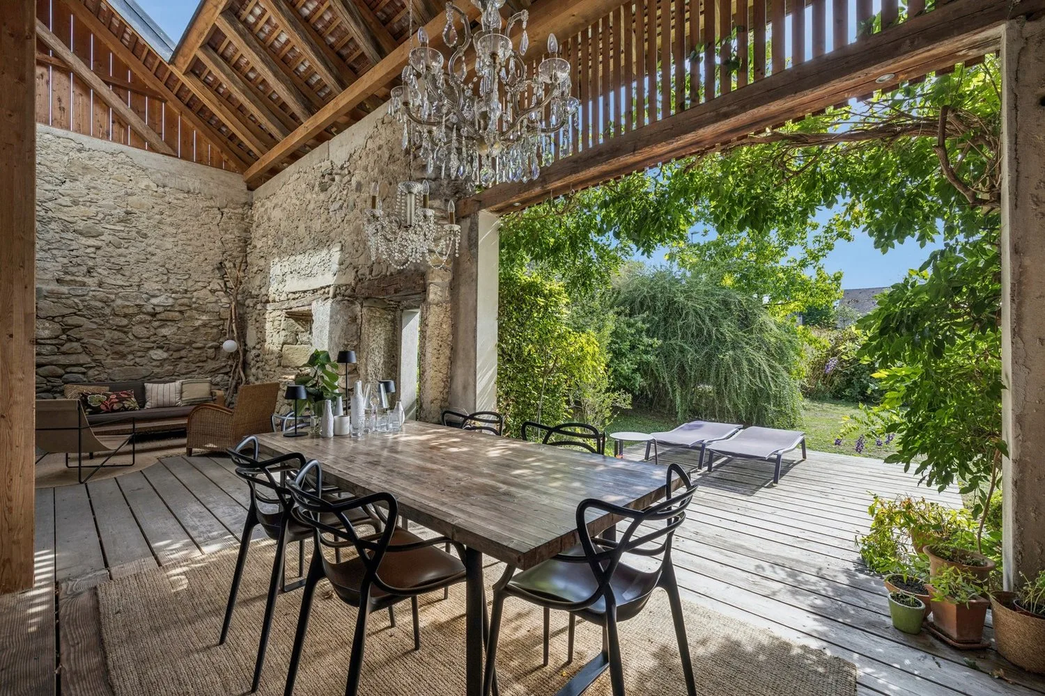 Prächtiges renoviertes Bauernhaus mit Charakter und Pool