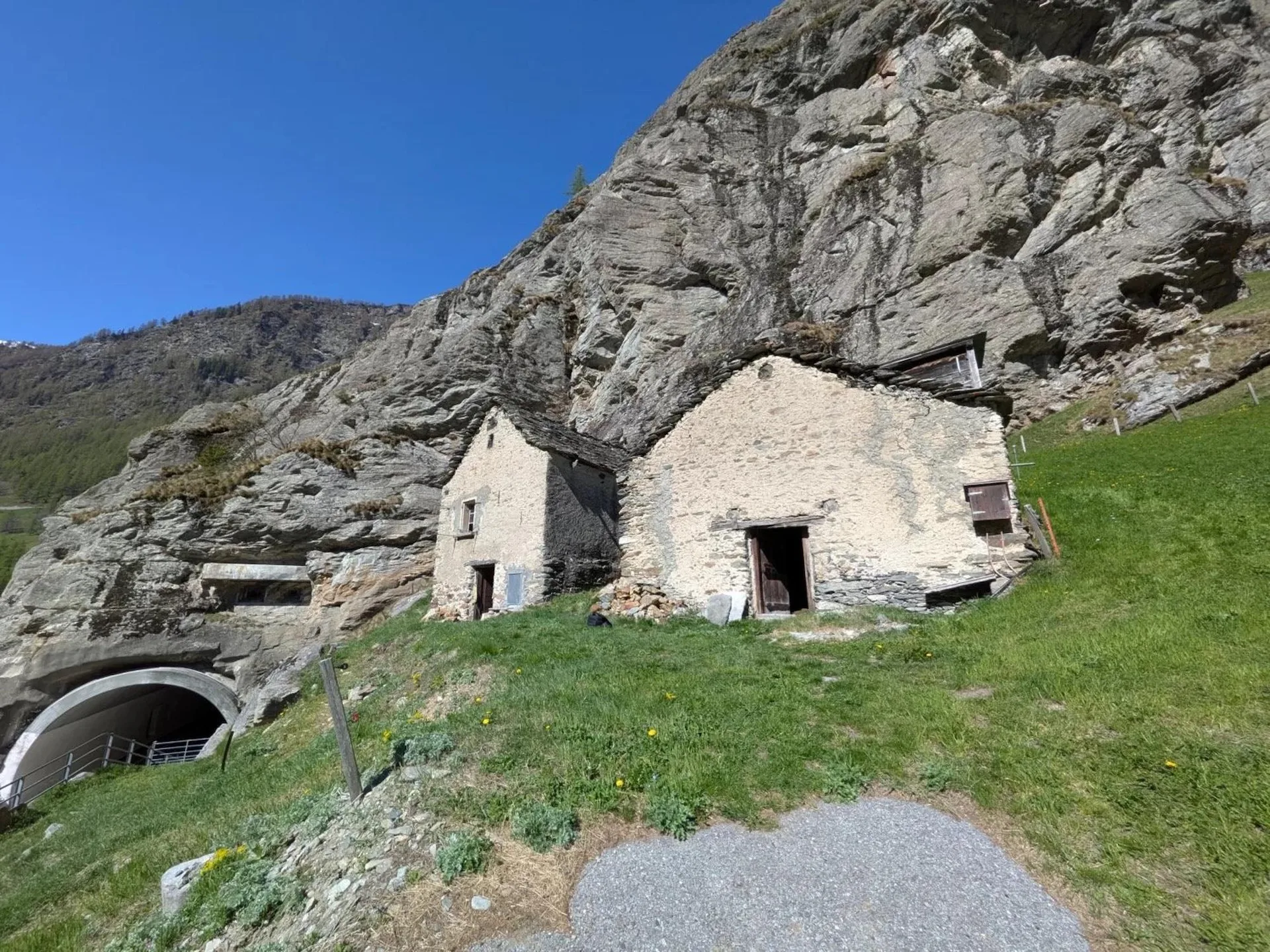 Rustico im Simplongebiet - ursprüngliches Bijou für Macher