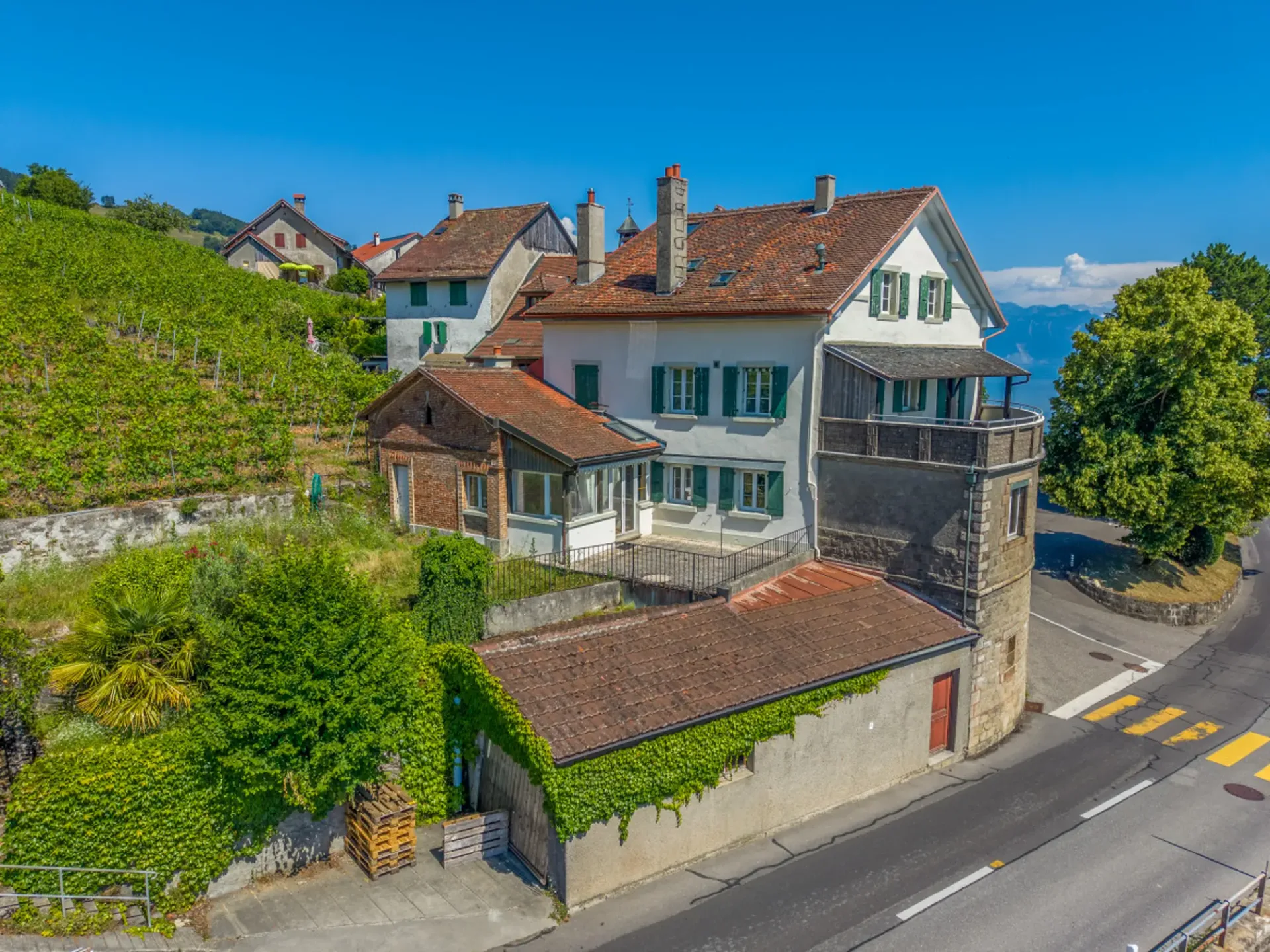 Ensemble historique à réinventer au coeur du Lavaux