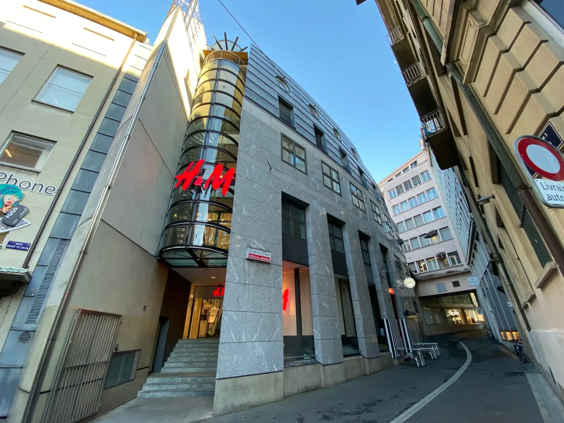 Helles, geräumiges und zentrales Apartment in Lausanne!