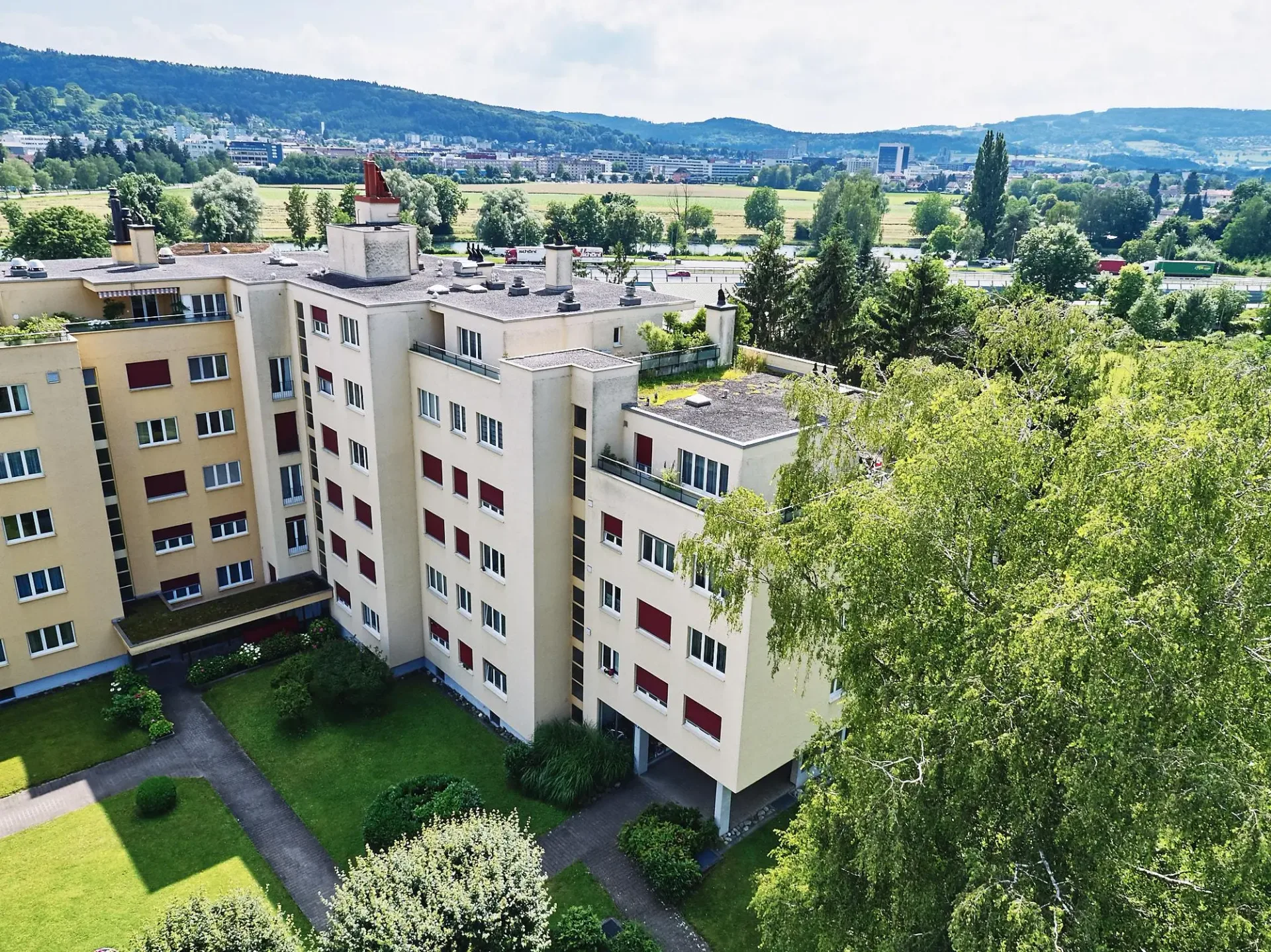 3.5 Zimmerwohnung in Oberengstringen