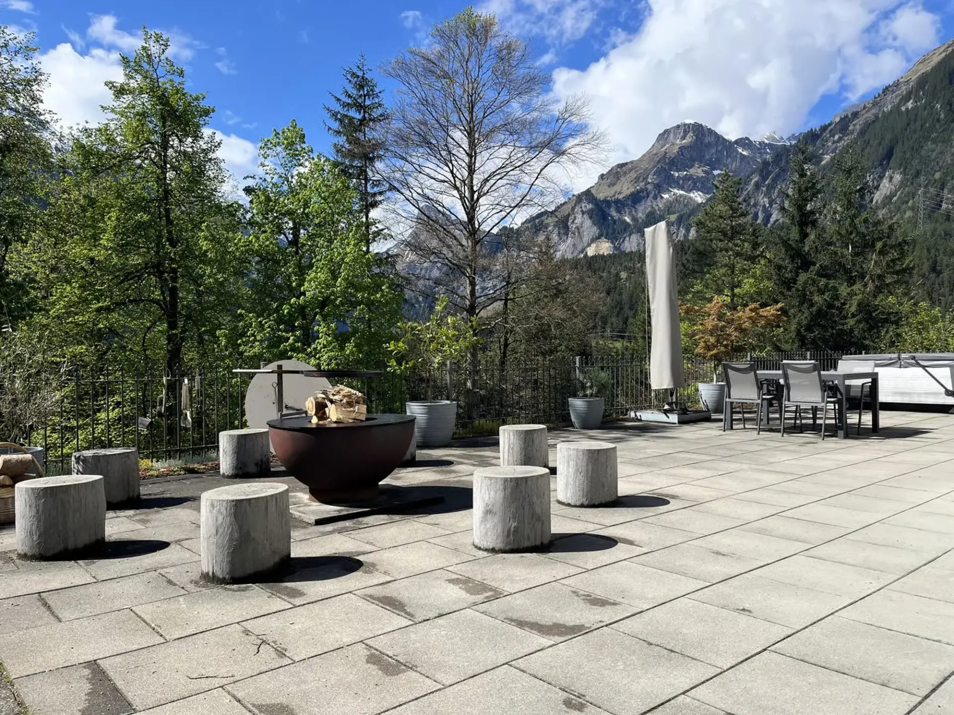 Charmante 3-Zimmer-Wohnung in Kandersteg – Renoviert und idyllisch gelegen